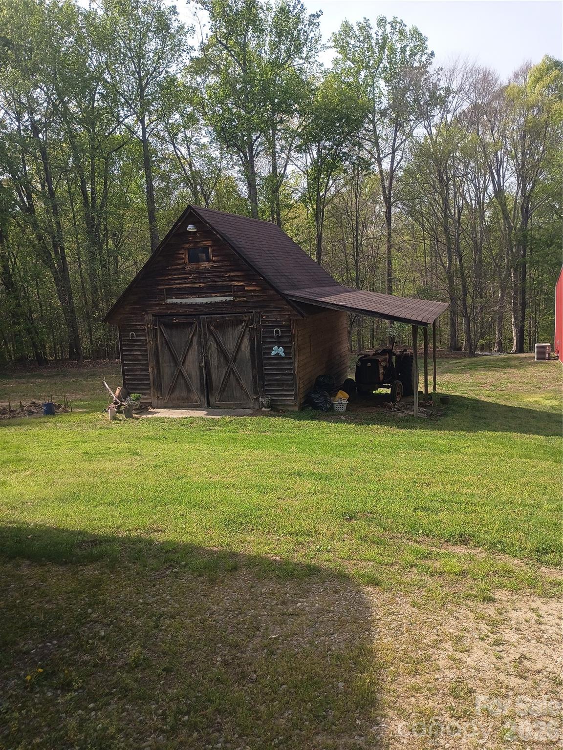 5427 Christopher Road — Iron Station