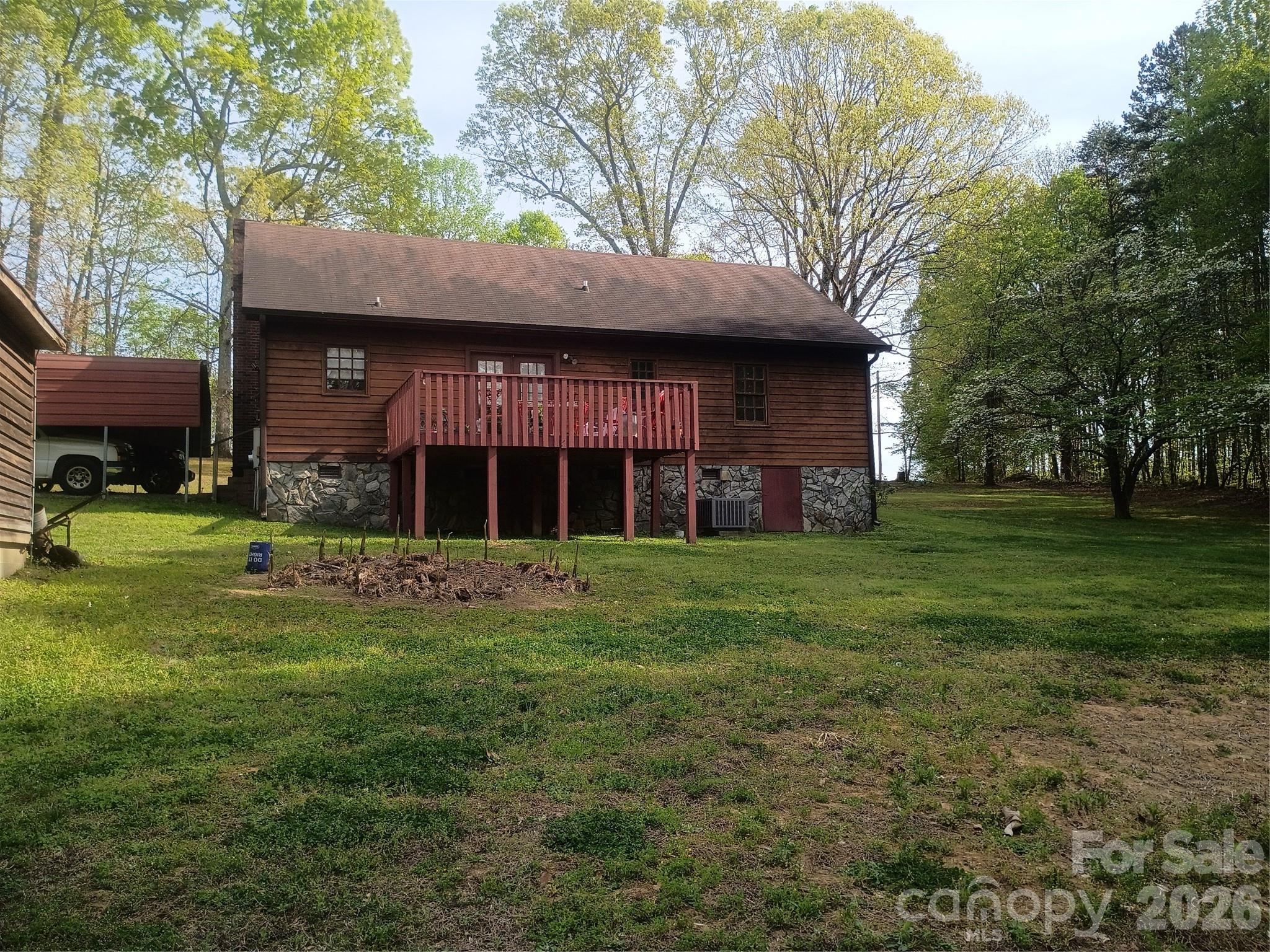 5427 Christopher Road — Iron Station