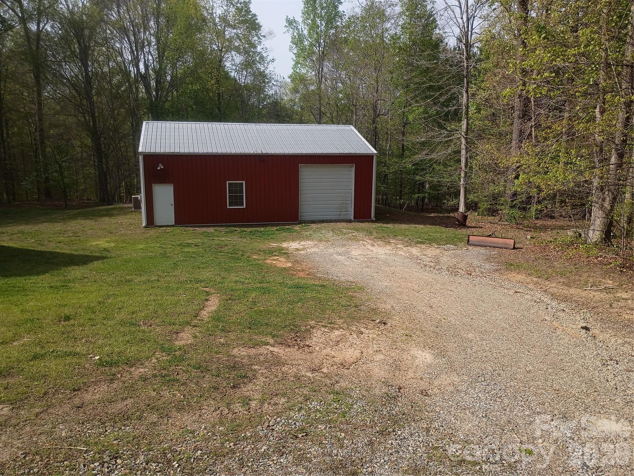 5427 Christopher Road — Iron Station
