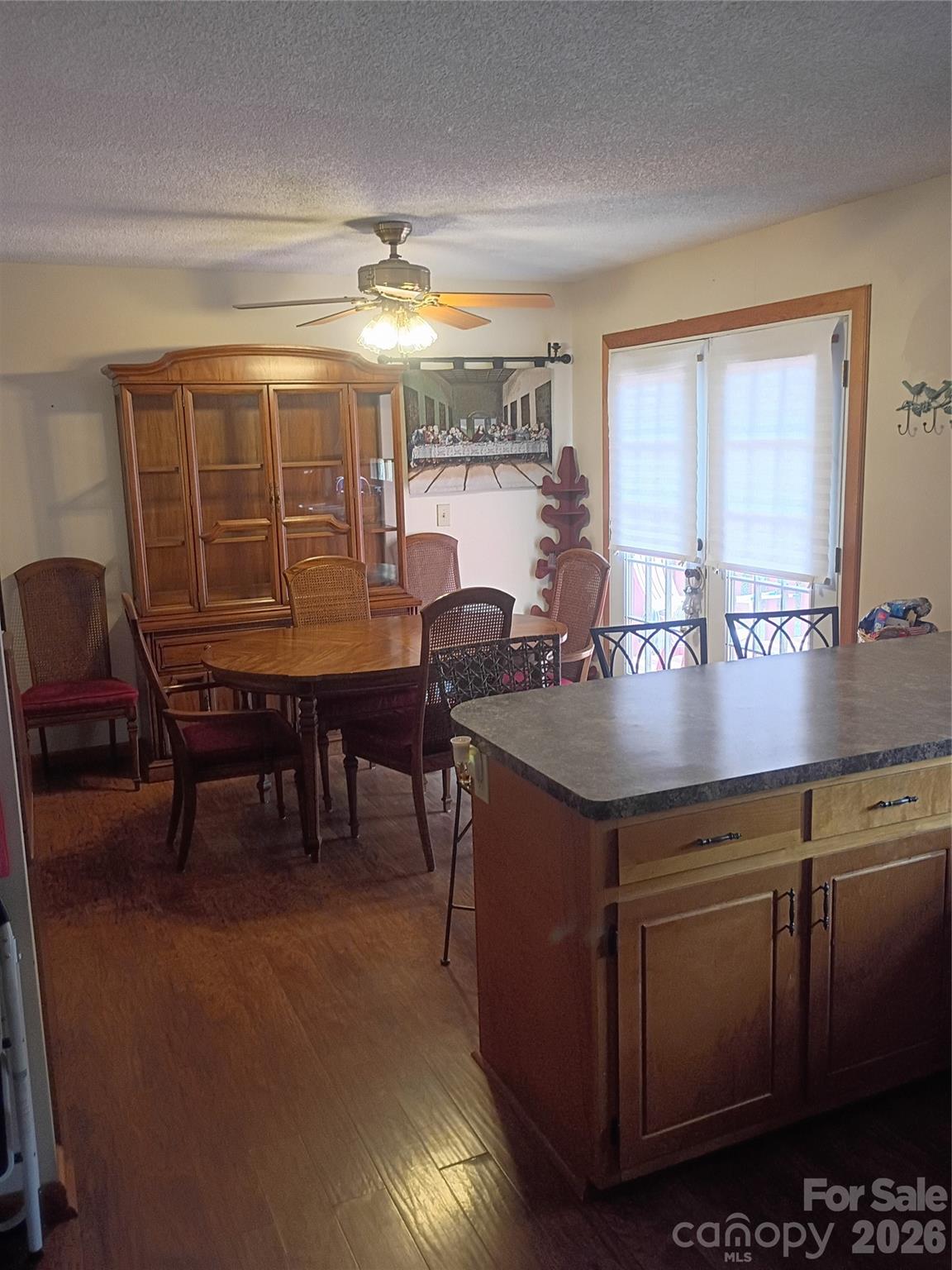 5427 Christopher Road — Iron Station