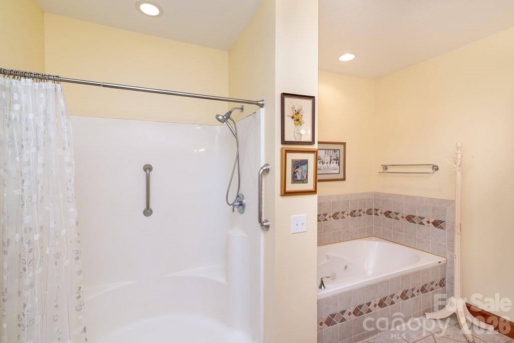 241 Crocus Lane — Sylva