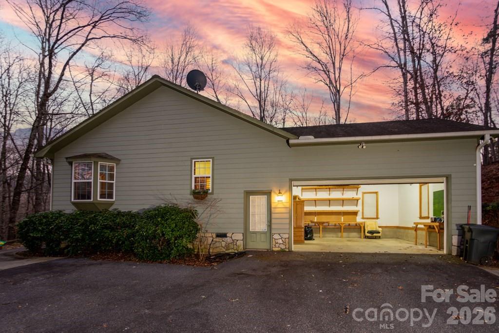 241 Crocus Lane — Sylva