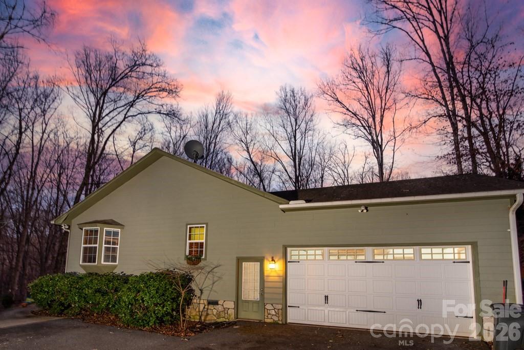 241 Crocus Lane — Sylva