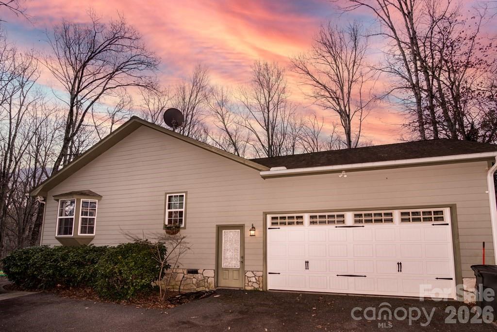 241 Crocus Lane — Sylva