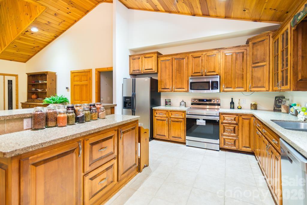 241 Crocus Lane — Sylva