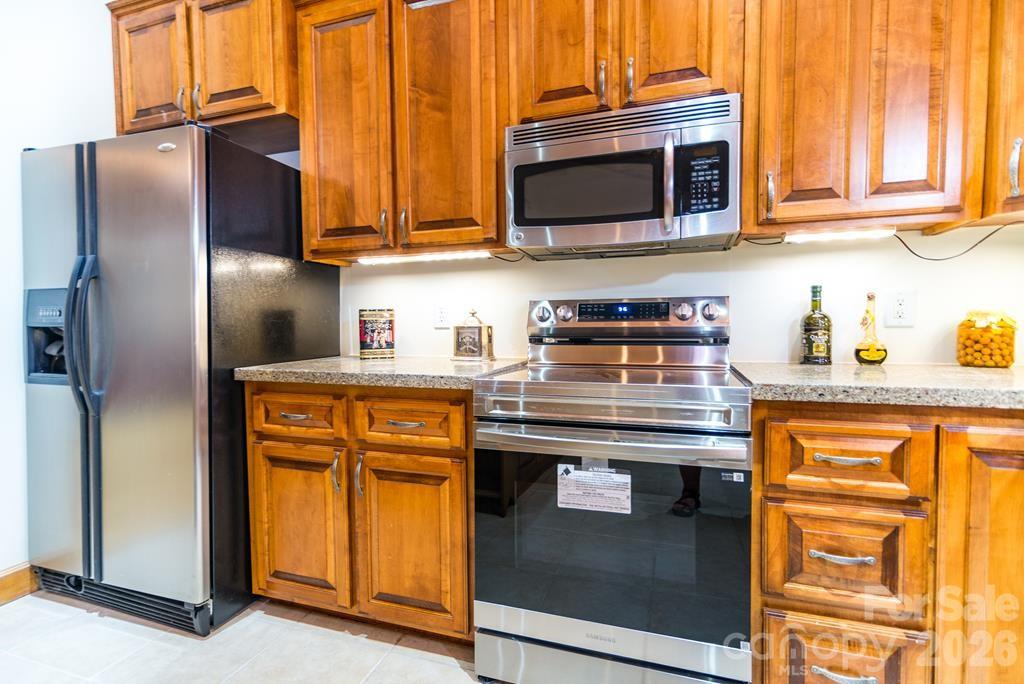 241 Crocus Lane — Sylva