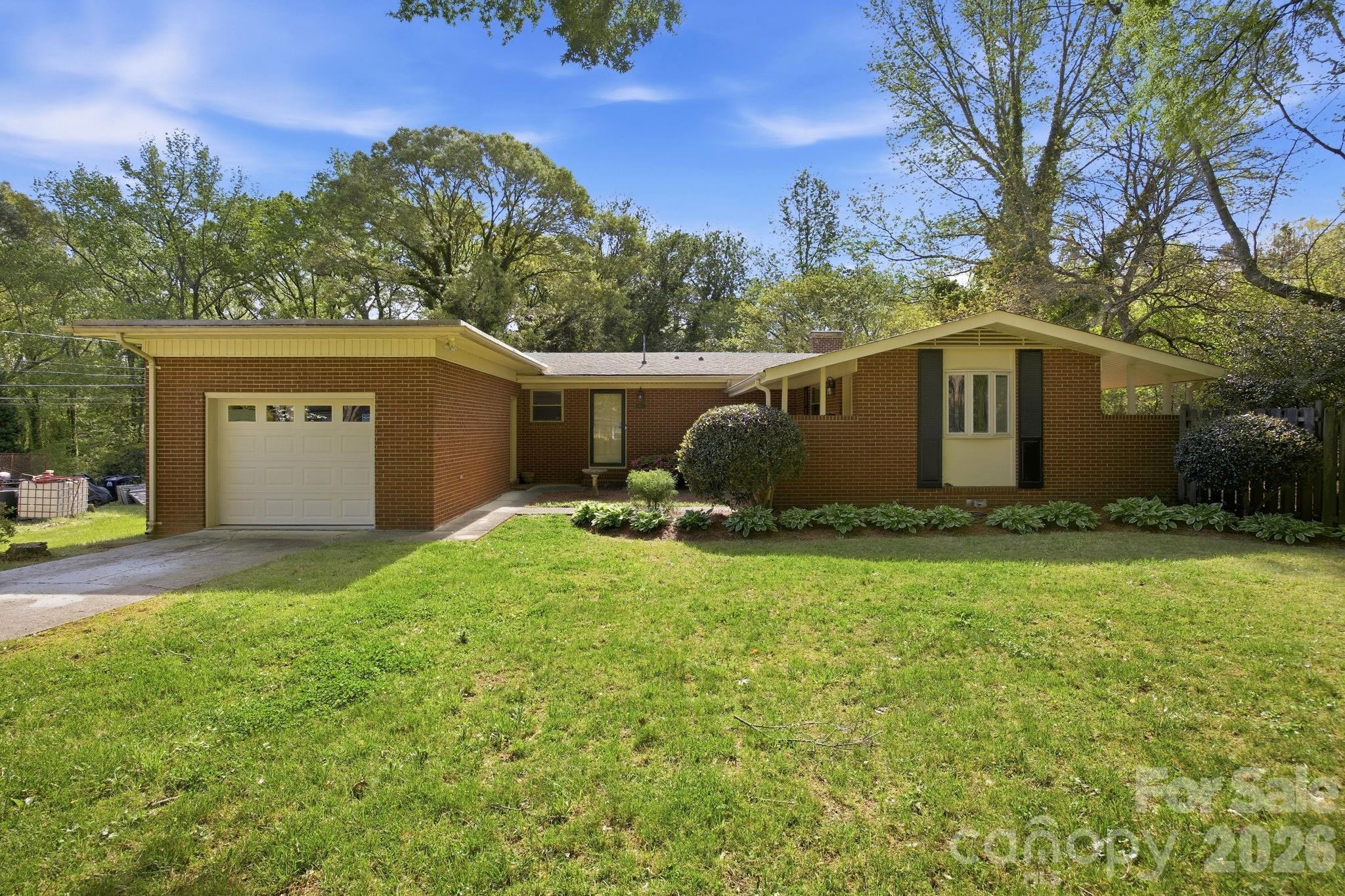 101 Spruce Drive — Salisbury