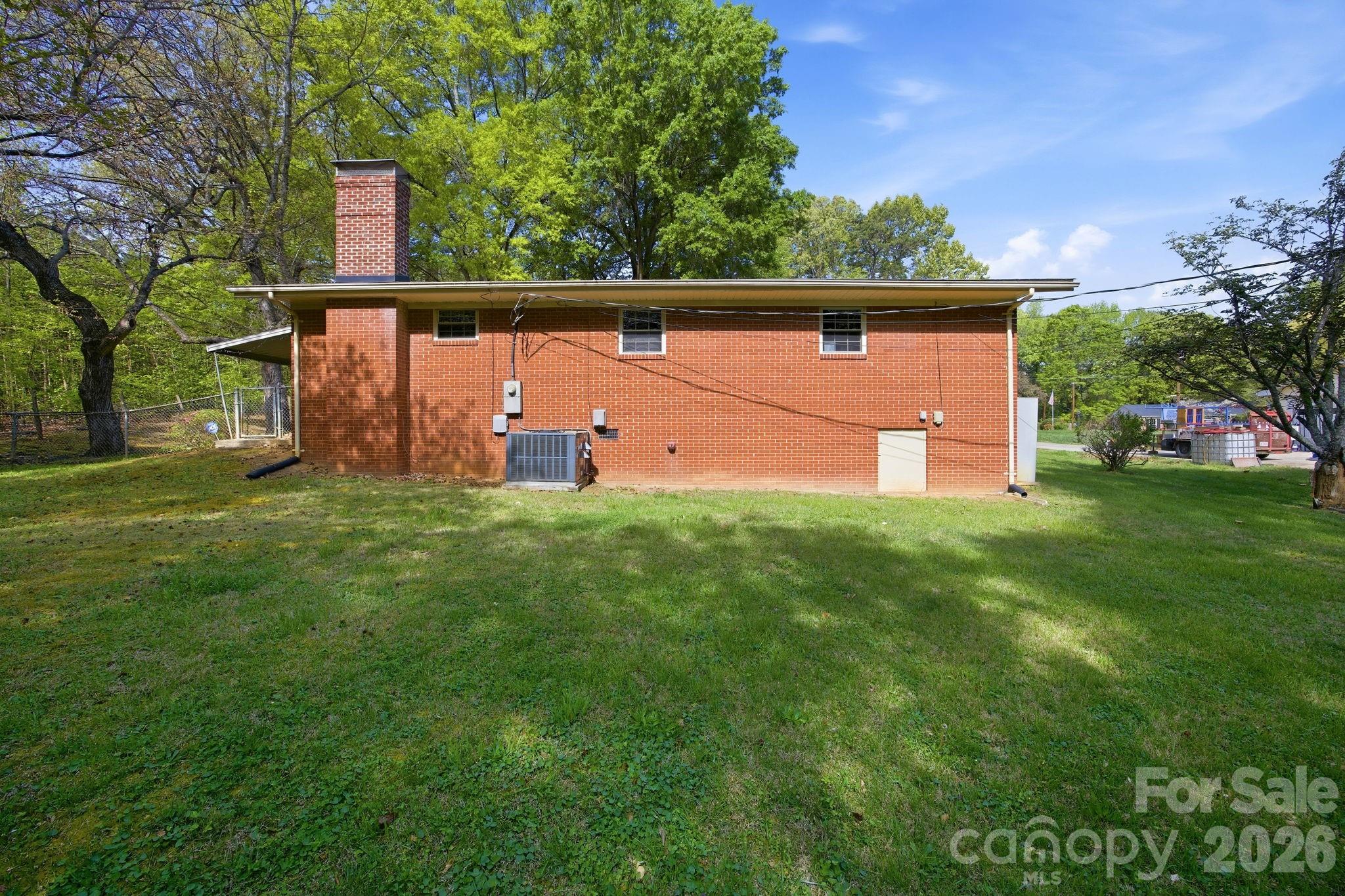 101 Spruce Drive — Salisbury