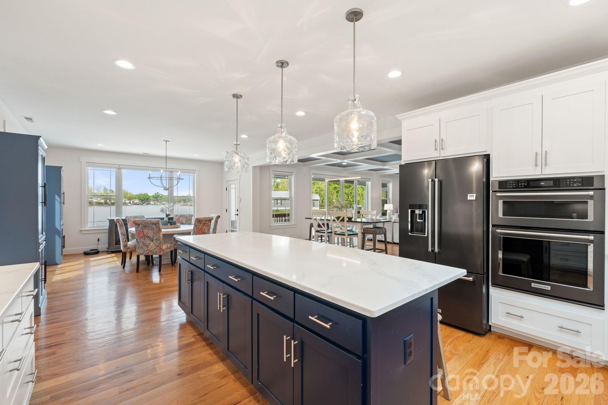 1786 Riverview Road — Lexington