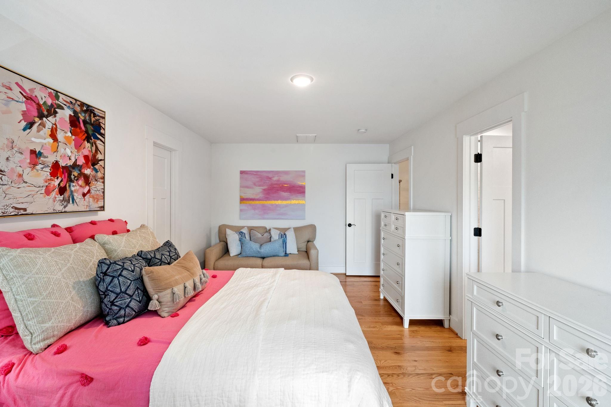 1786 Riverview Road — Lexington