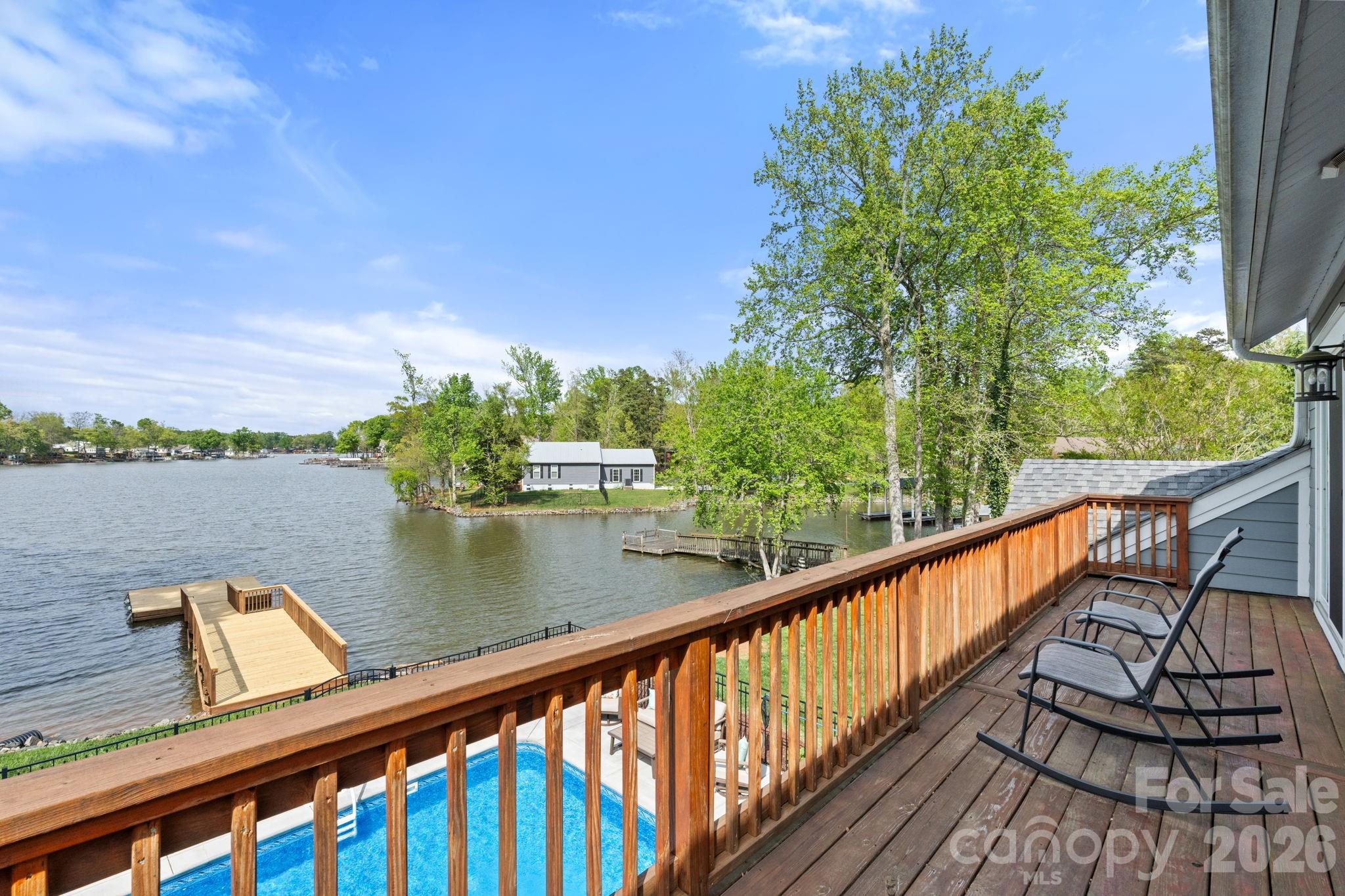 1786 Riverview Road — Lexington
