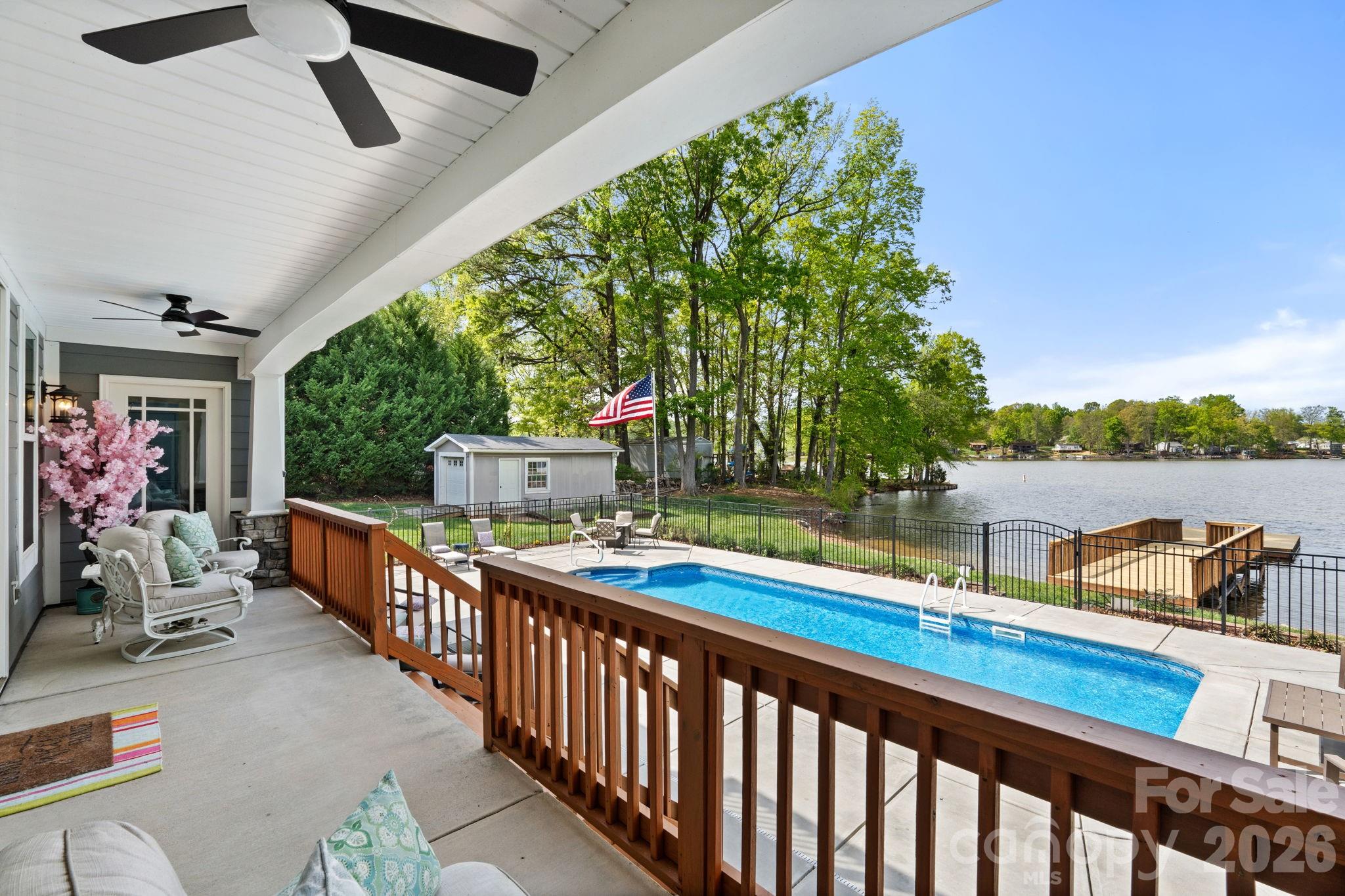1786 Riverview Road — Lexington