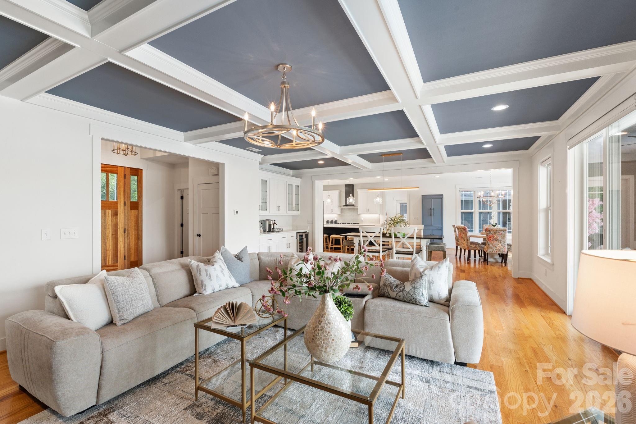 1786 Riverview Road — Lexington