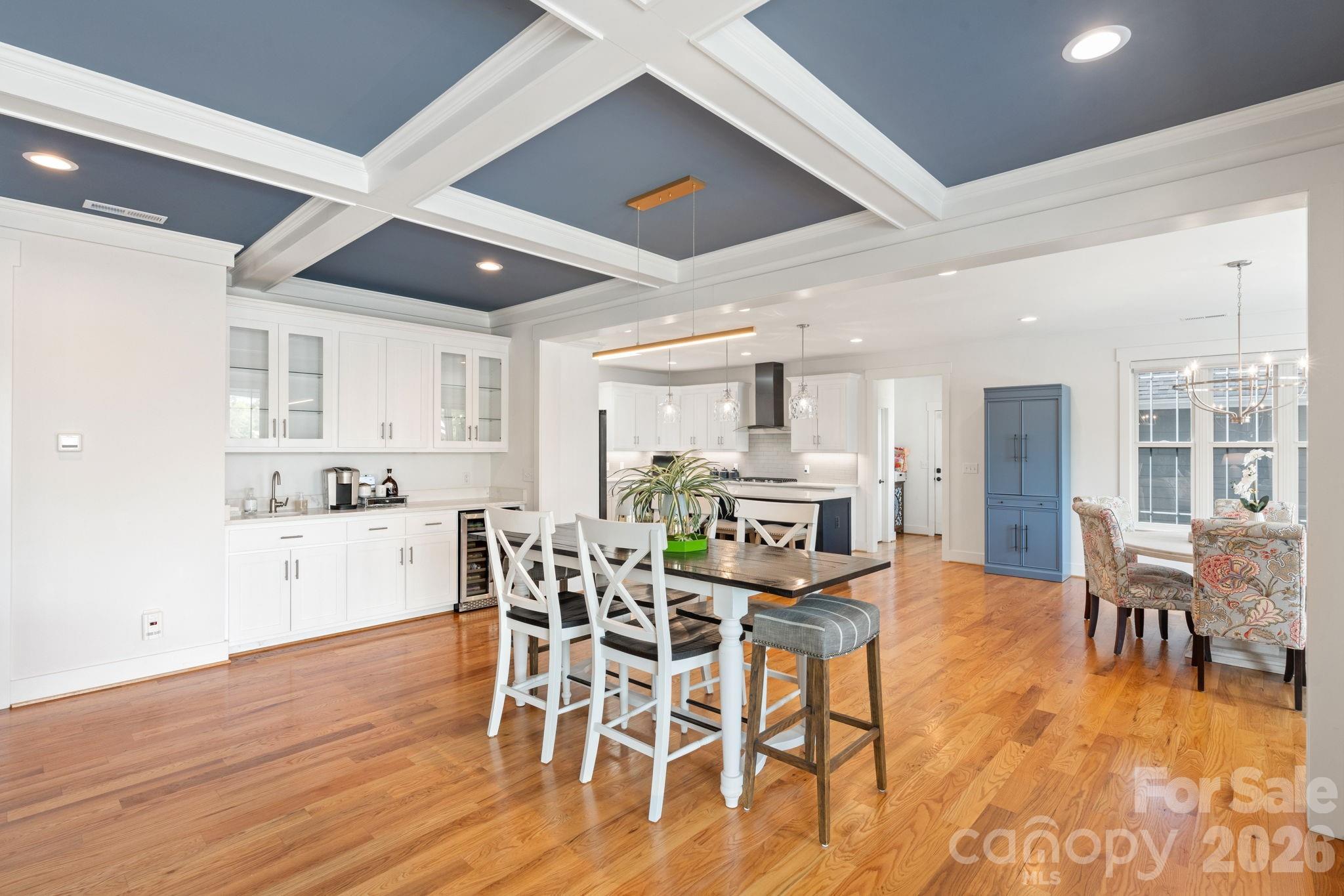 1786 Riverview Road — Lexington