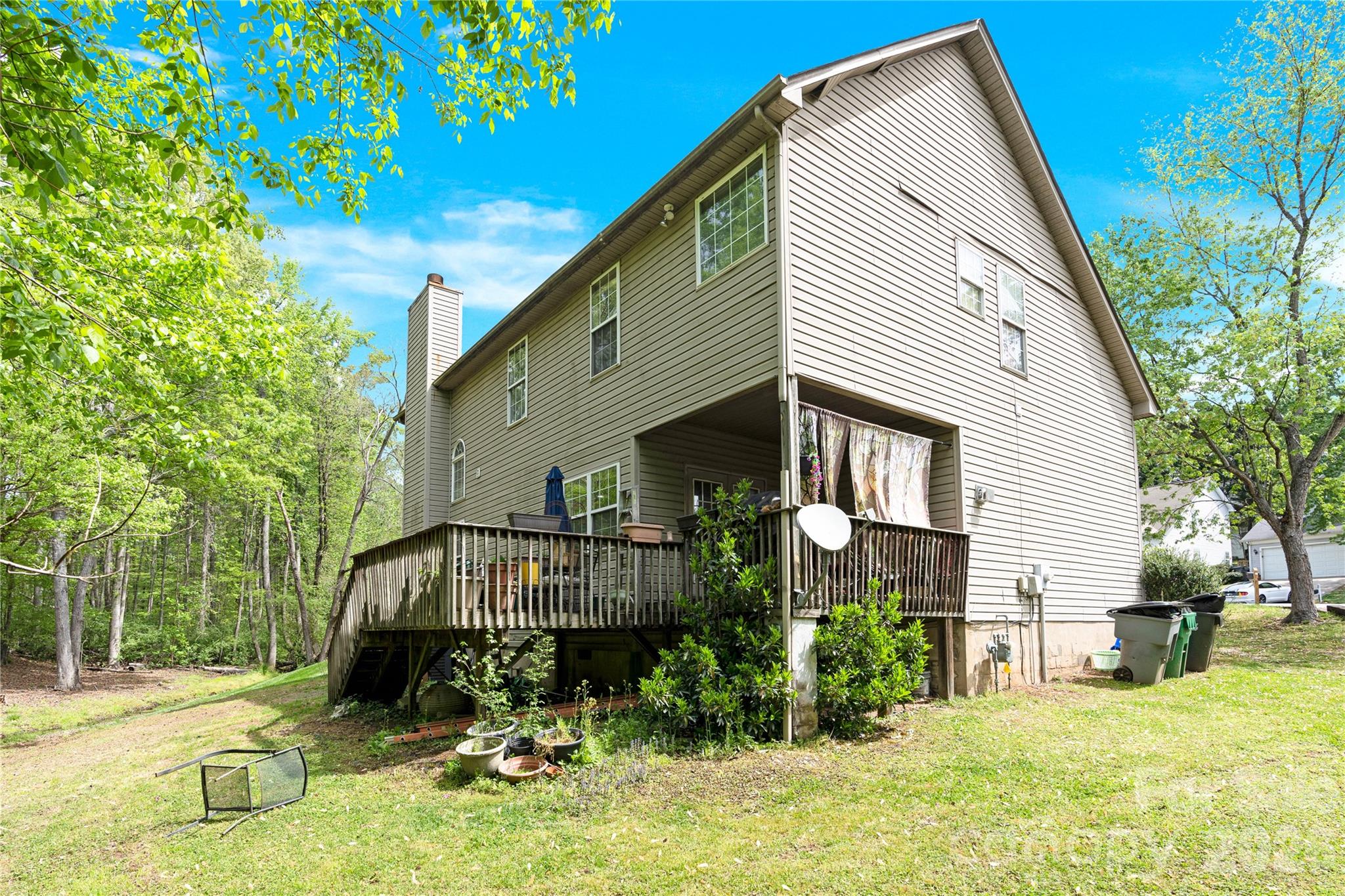 2536 Thornfield Road — Charlotte