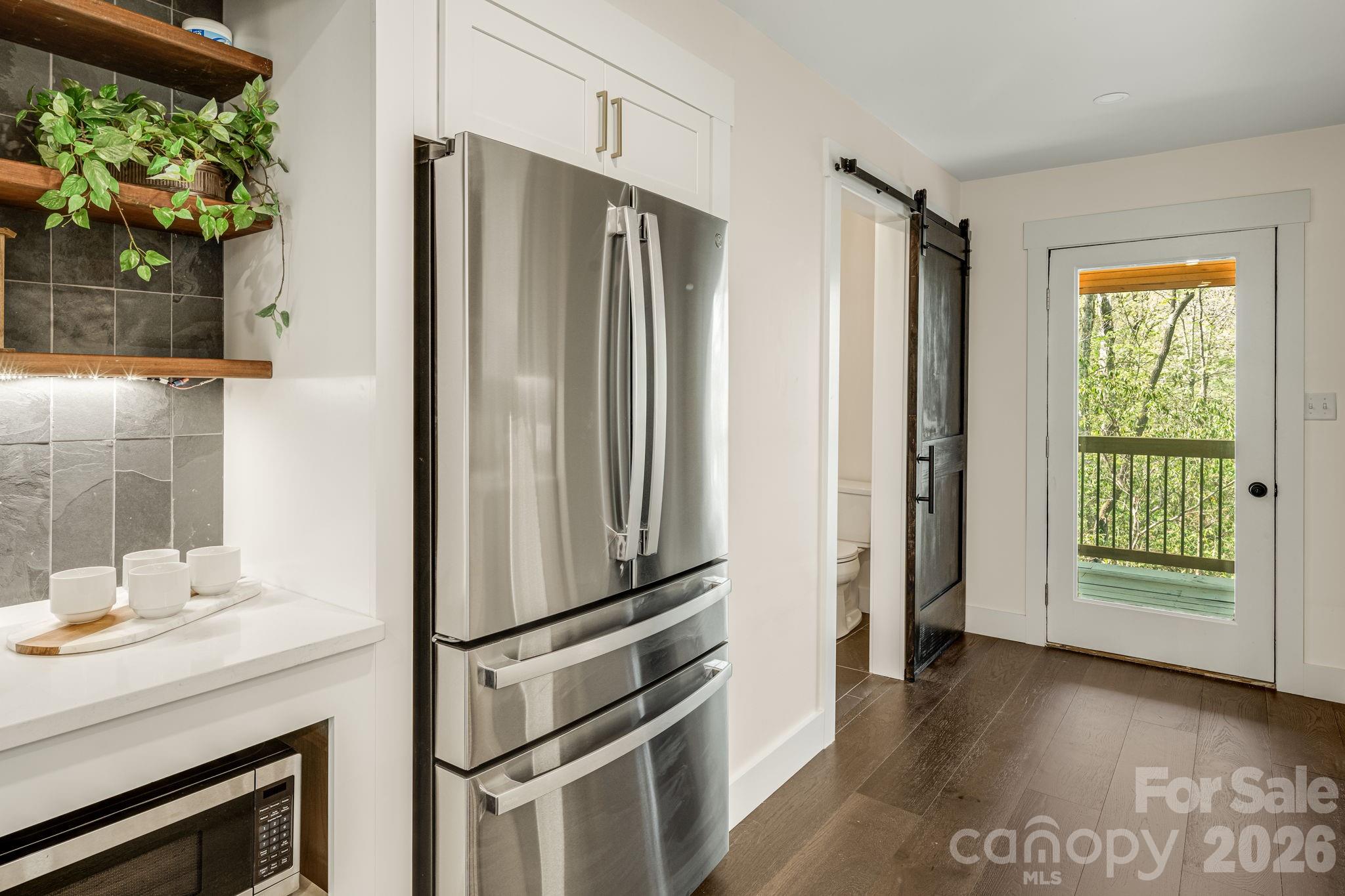 234 Lobdell Road — Pisgah Forest