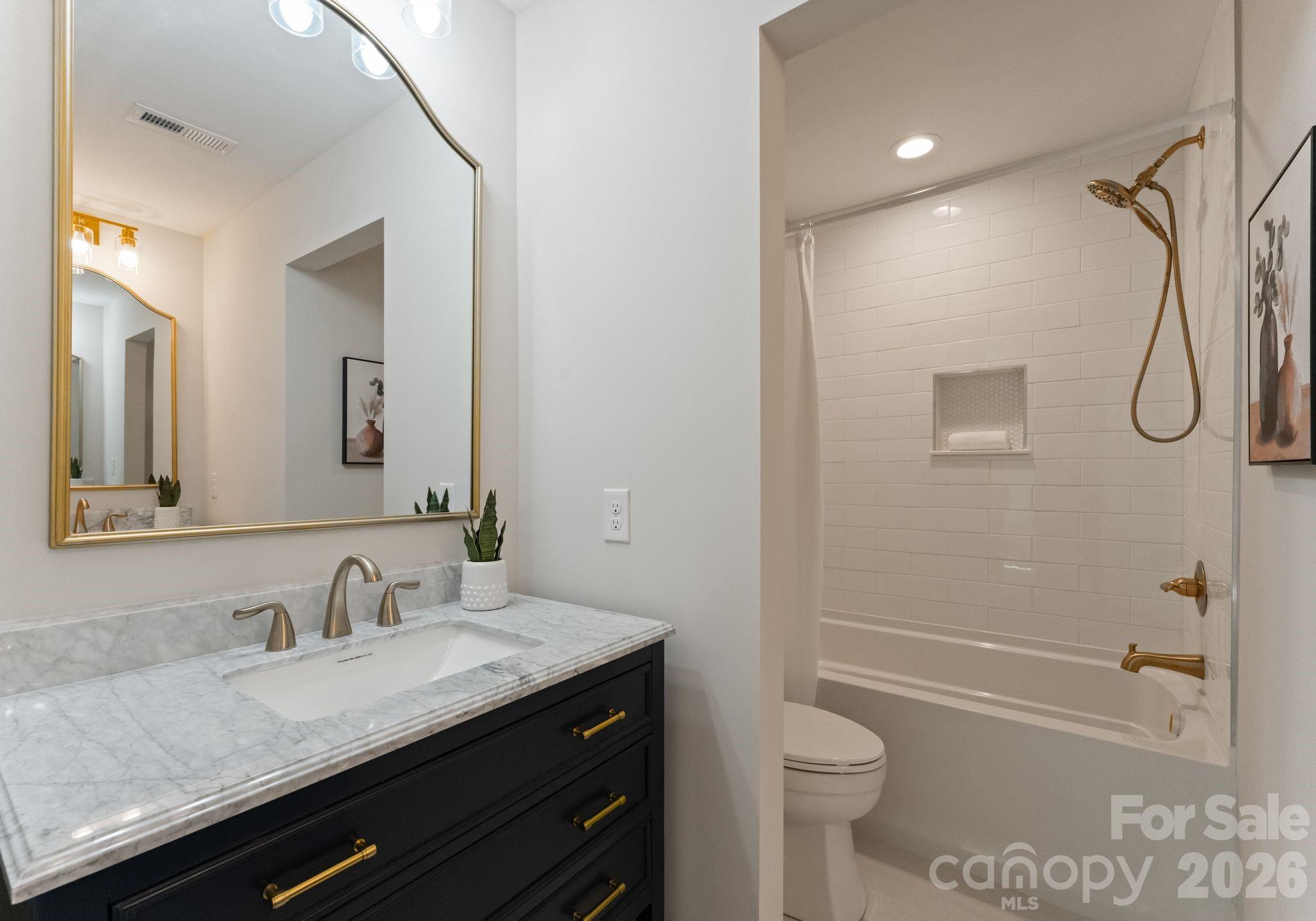 426 Richards Lane — Mooresville