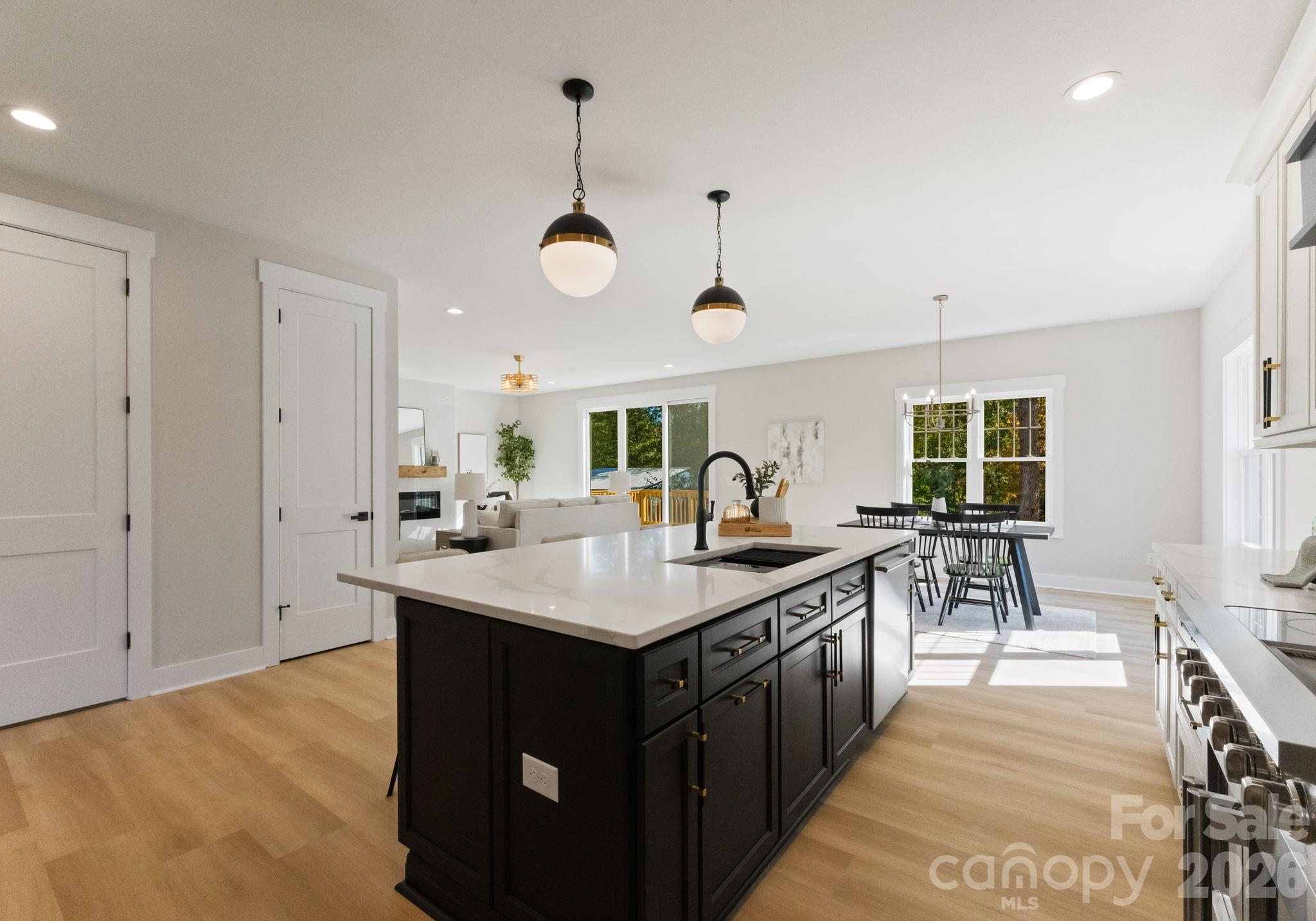 426 Richards Lane — Mooresville