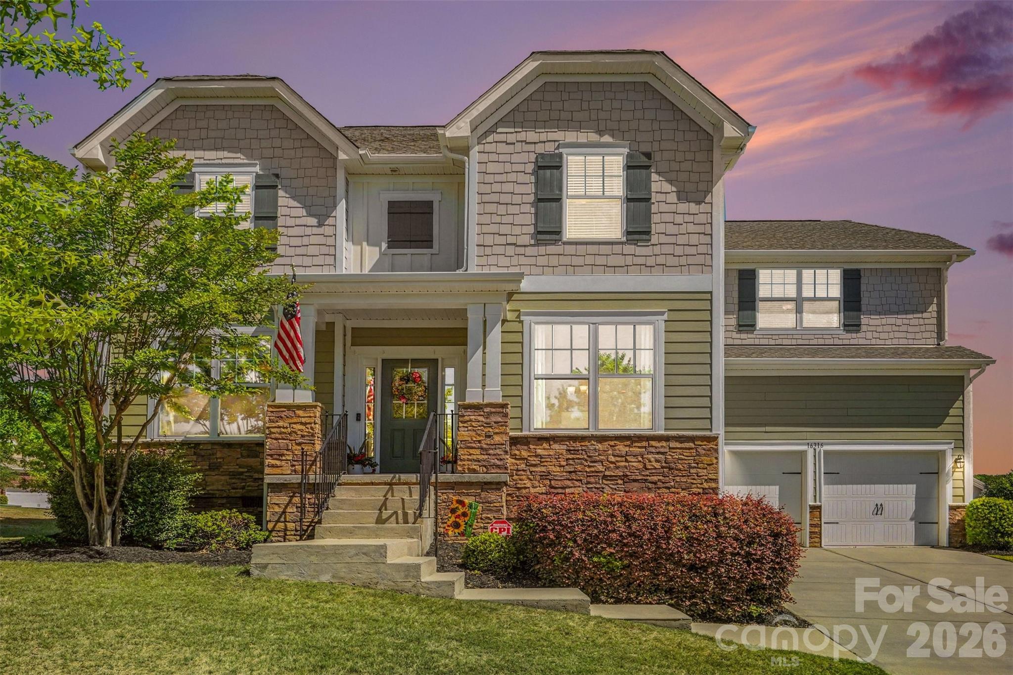 16316 Thoroughbred Trace Lane — Charlotte
