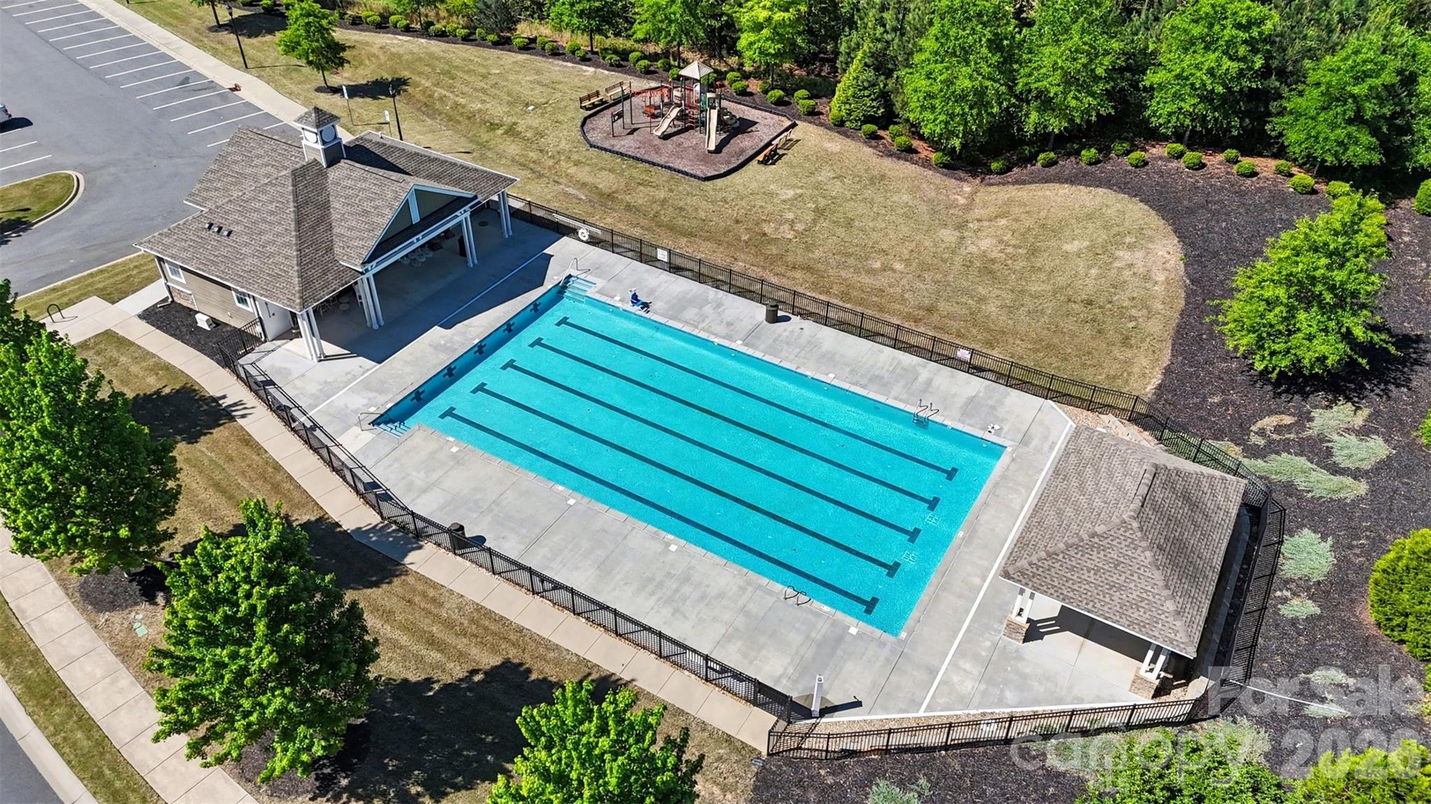 16316 Thoroughbred Trace Lane — Charlotte