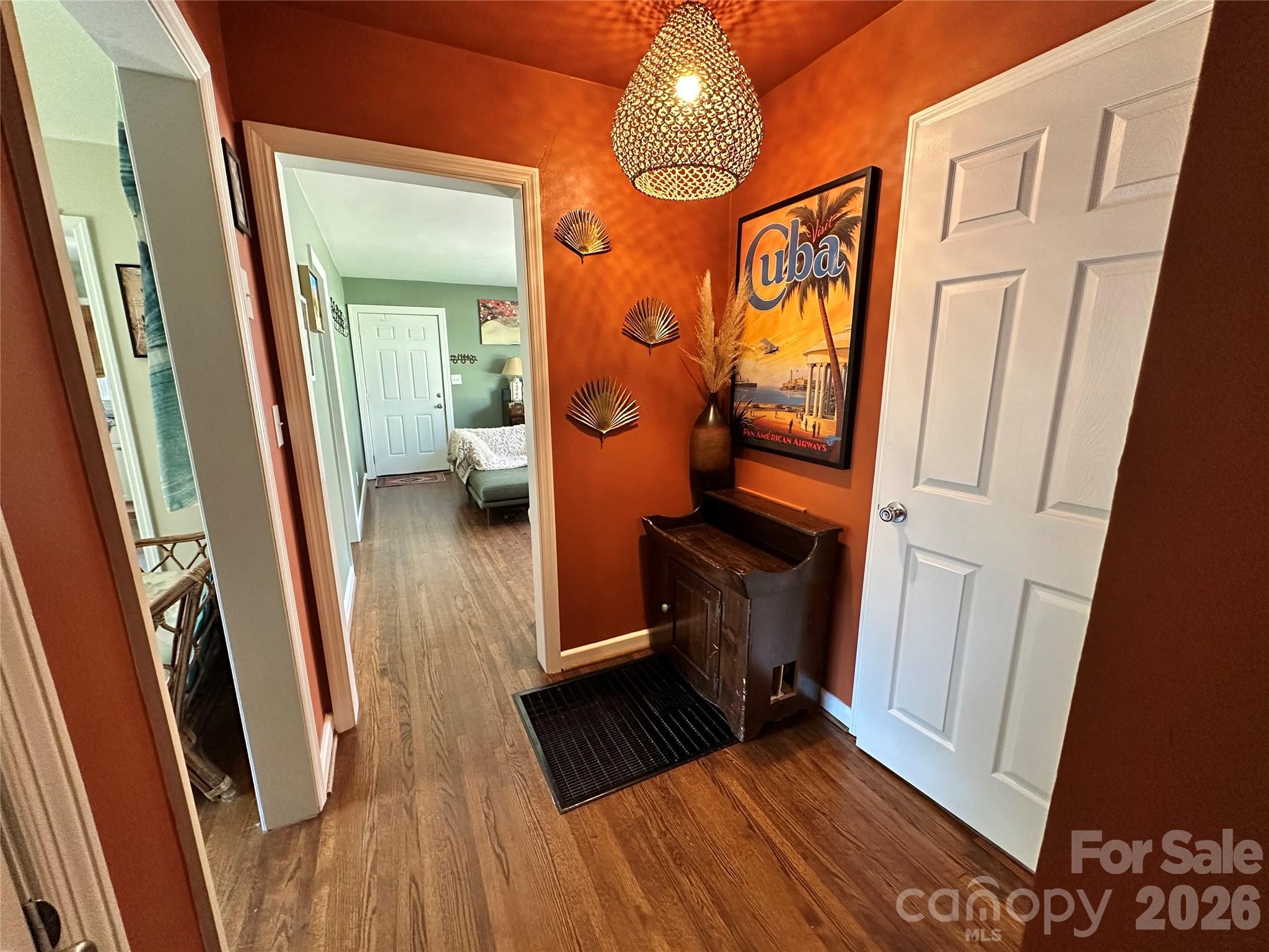 3443 Airlie Street — Charlotte