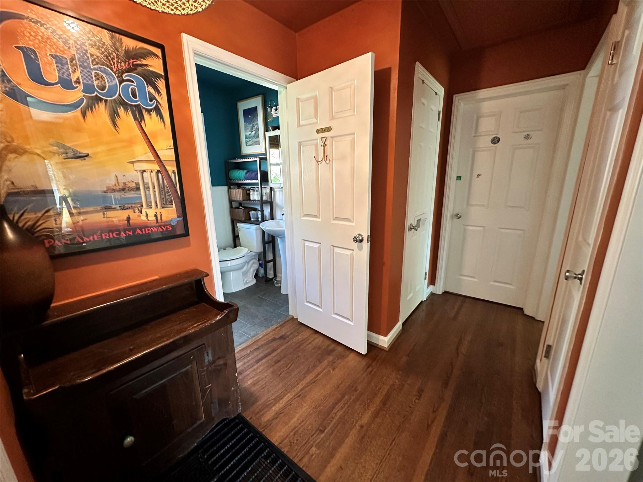 3443 Airlie Street — Charlotte