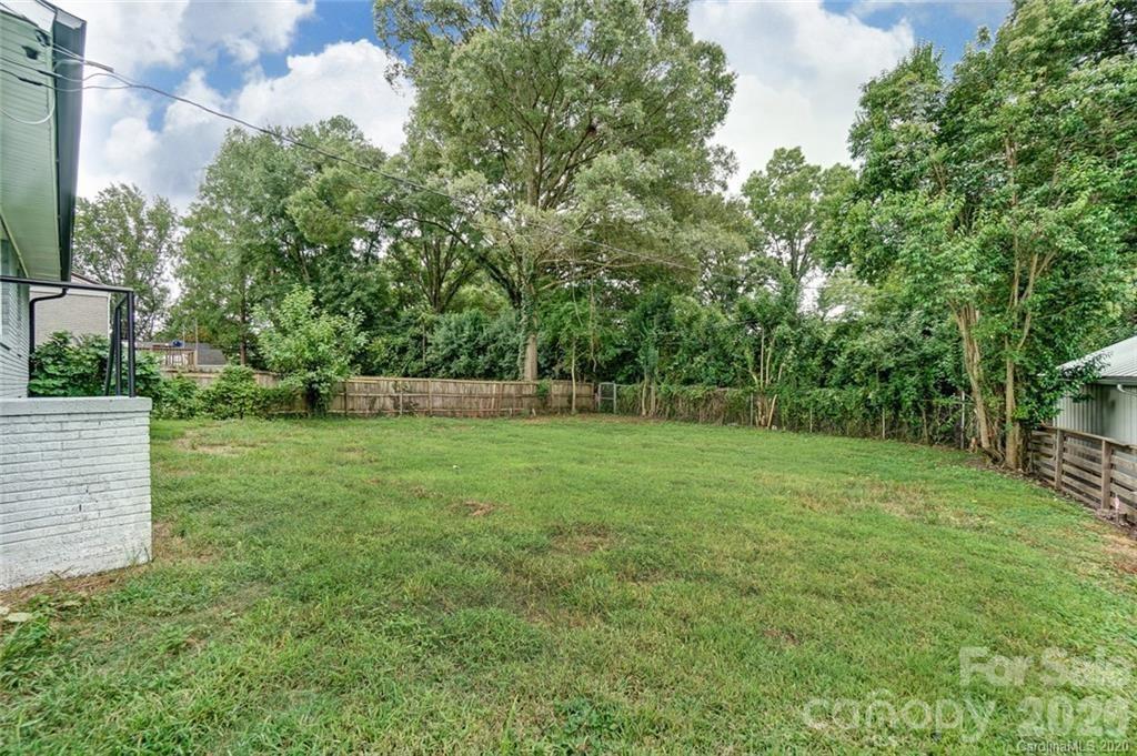 3443 Airlie Street — Charlotte