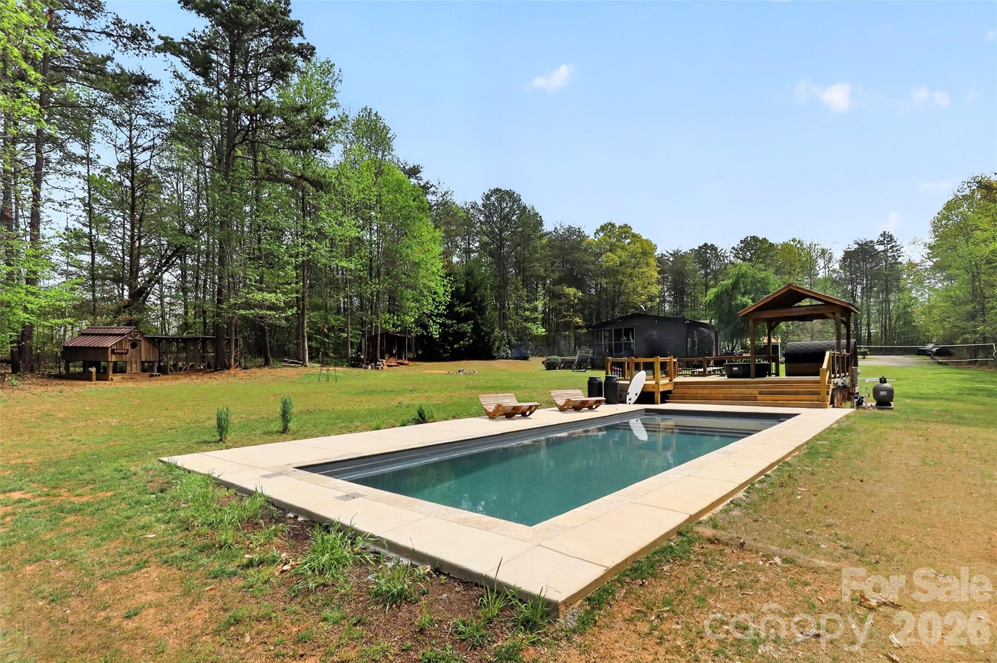 155 Amity Church Road — Iron Station