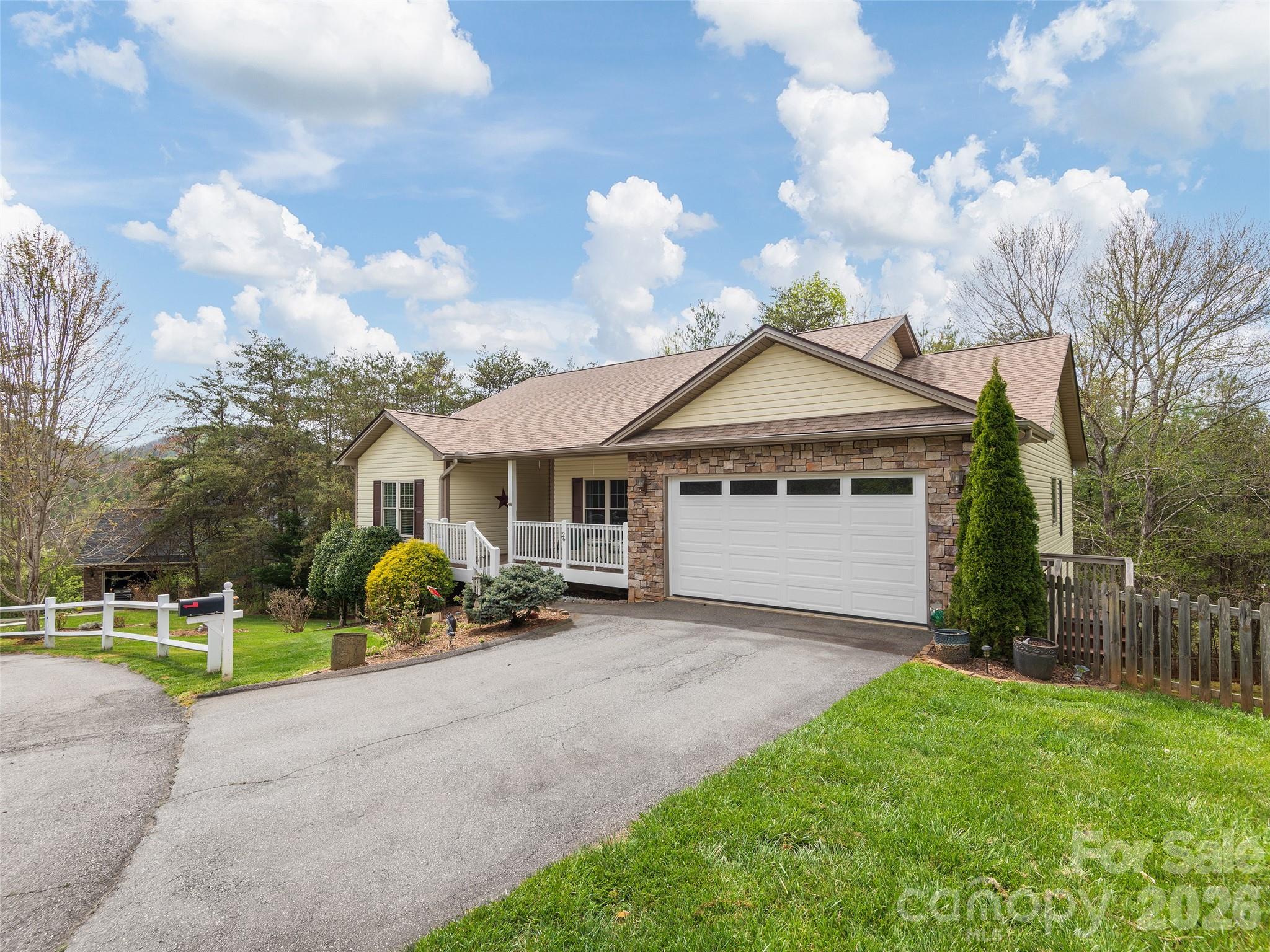 26 Lancaster Lane — Weaverville