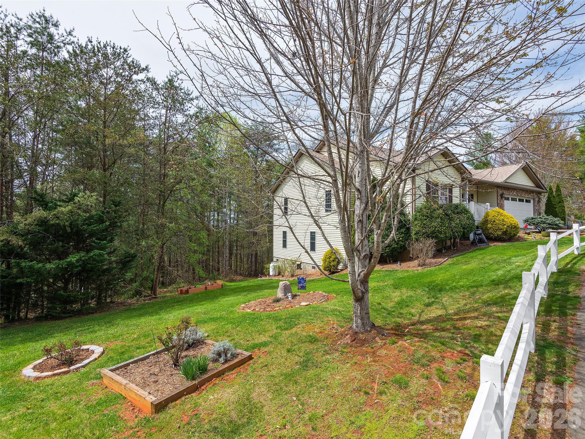 26 Lancaster Lane — Weaverville