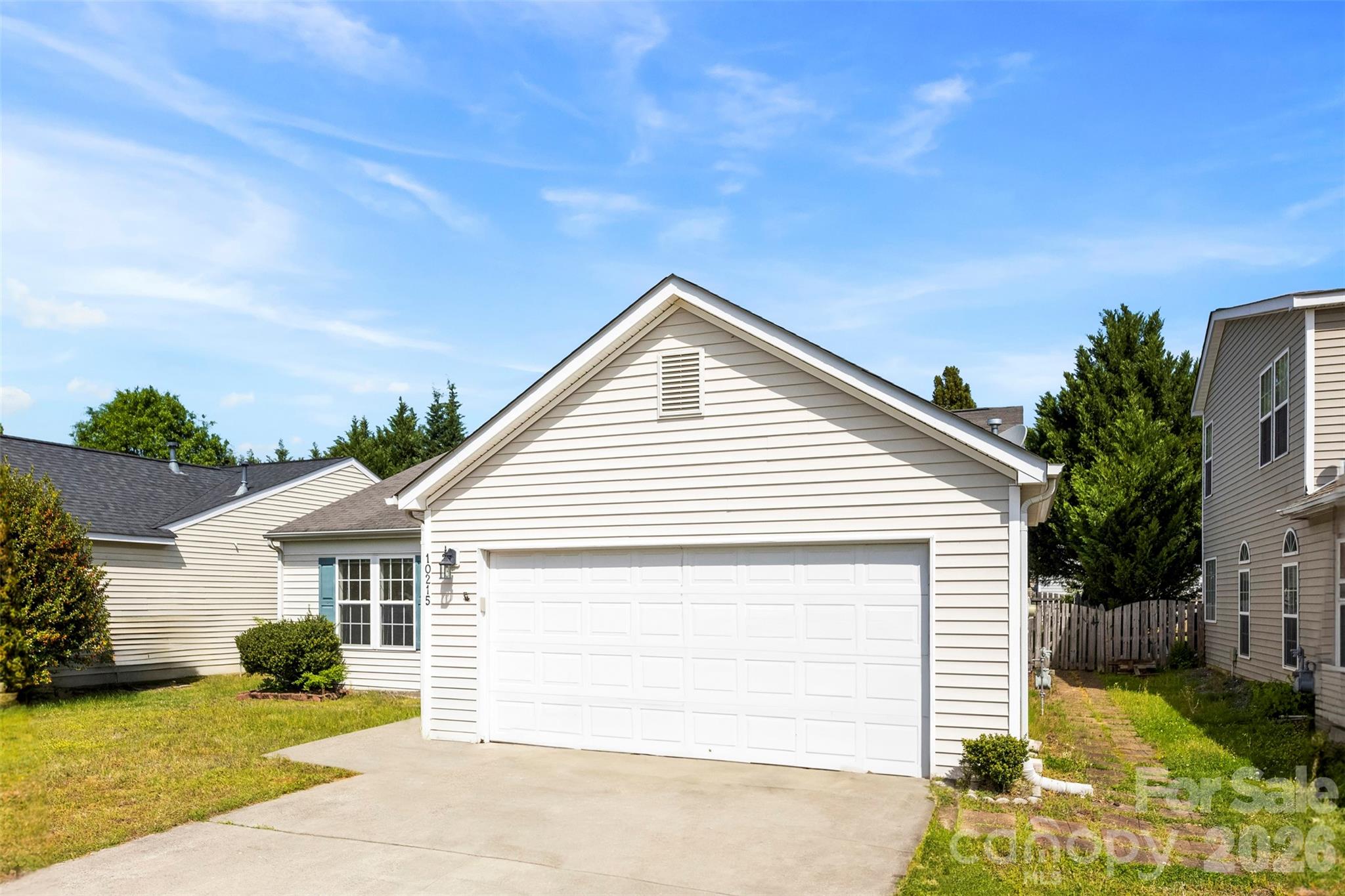 10215 Orchard Grass Court — Charlotte