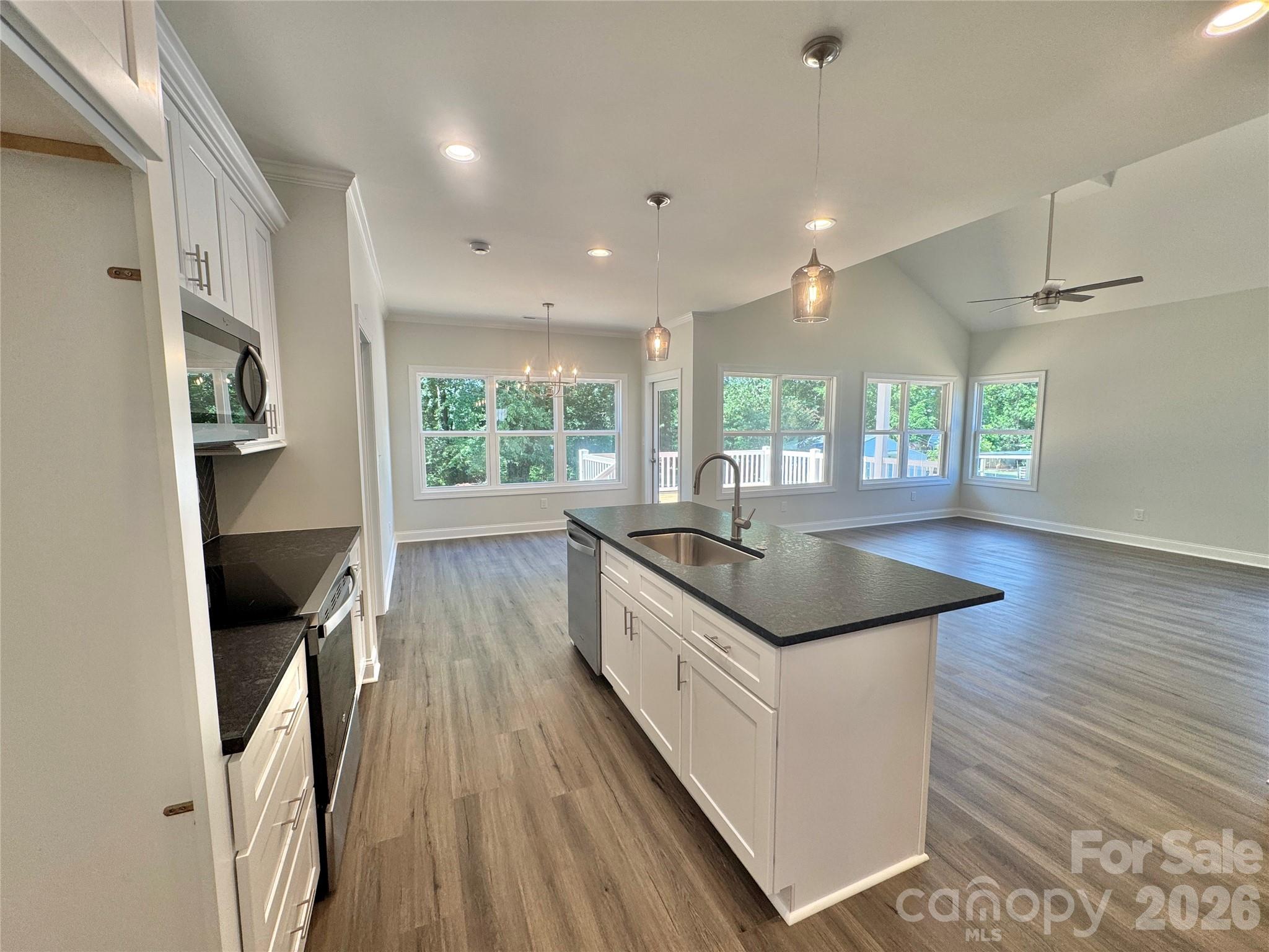 417 W Westview Street — Gastonia