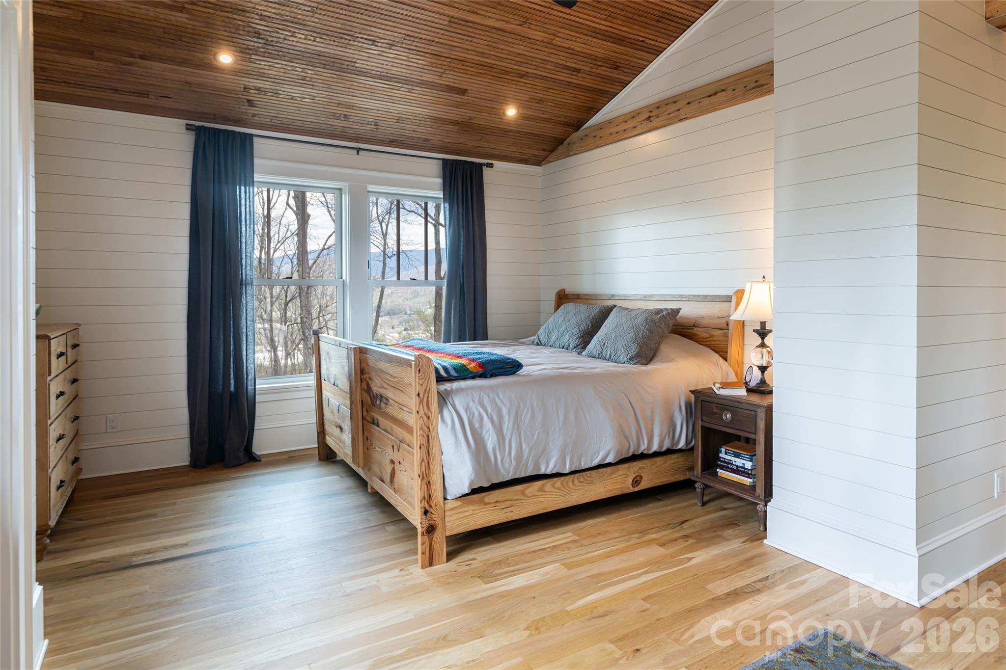 51 Summit Road — Swannanoa