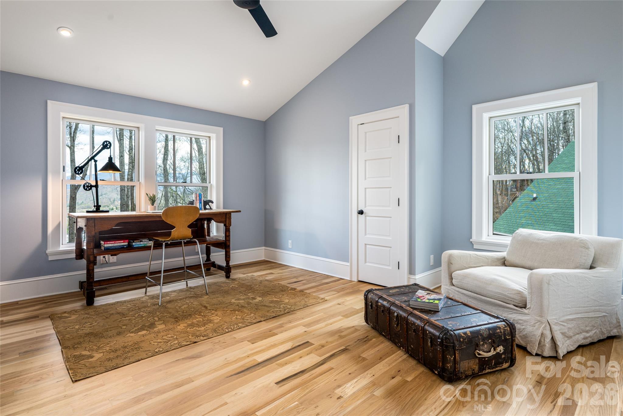 51 Summit Road — Swannanoa