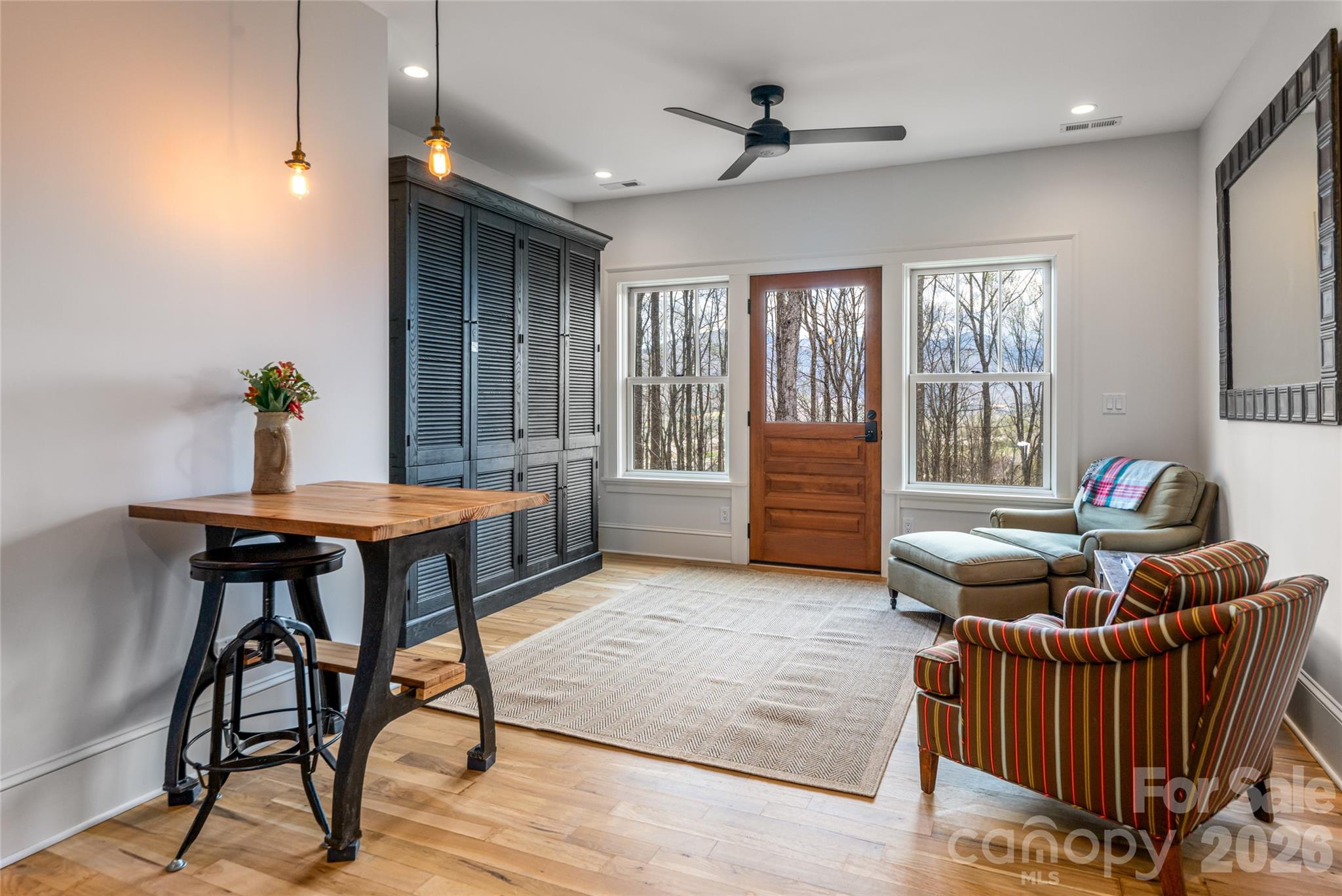 51 Summit Road — Swannanoa