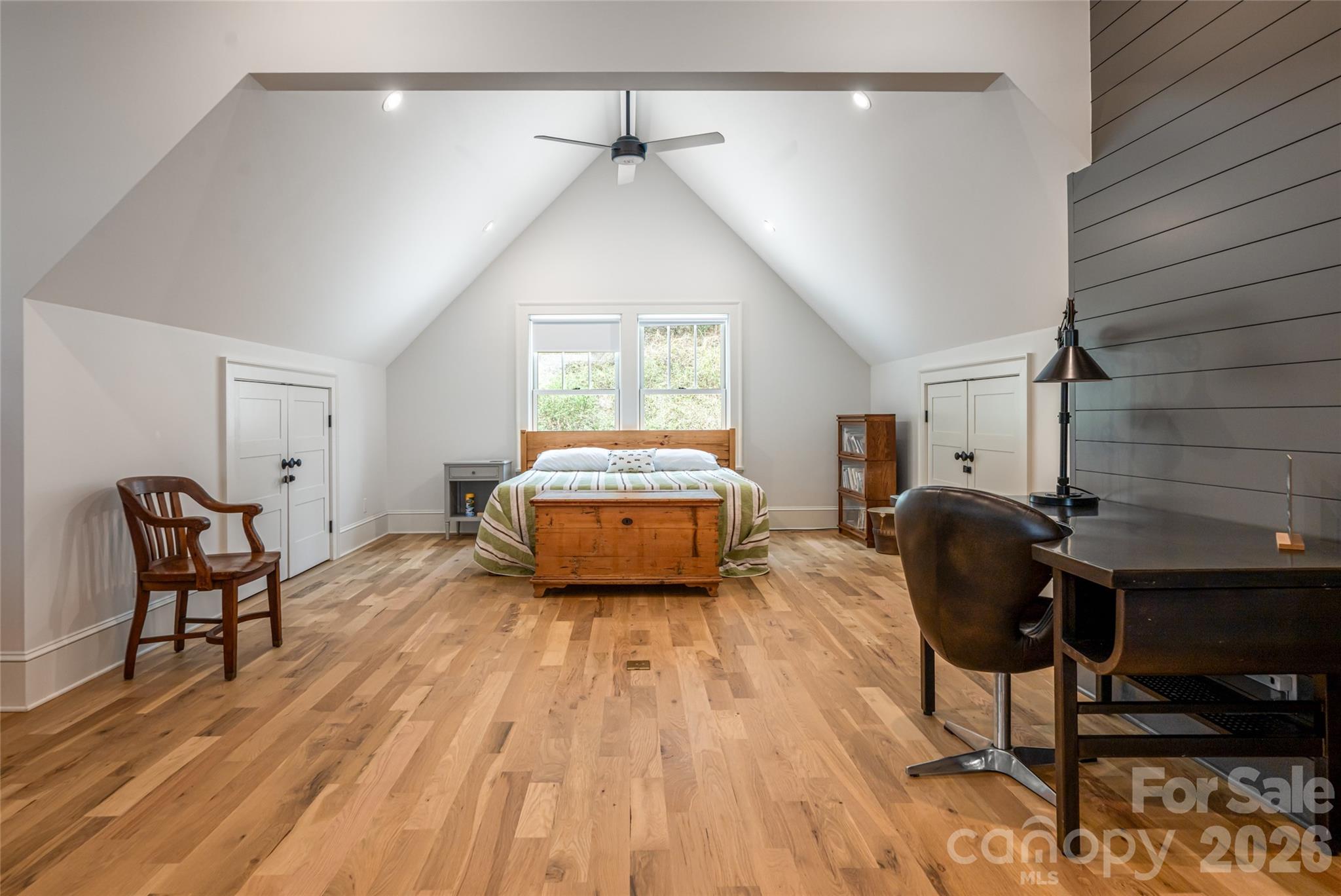 51 Summit Road — Swannanoa