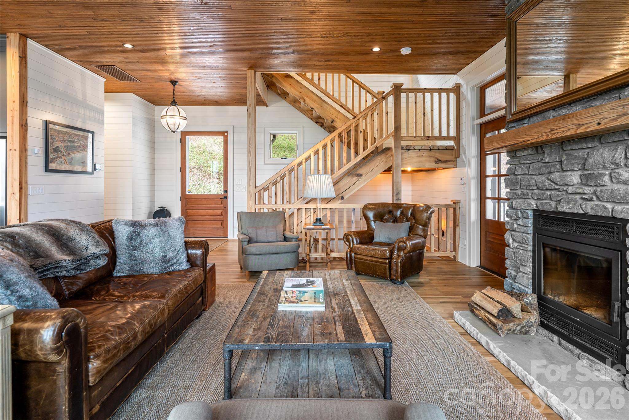 51 Summit Road — Swannanoa