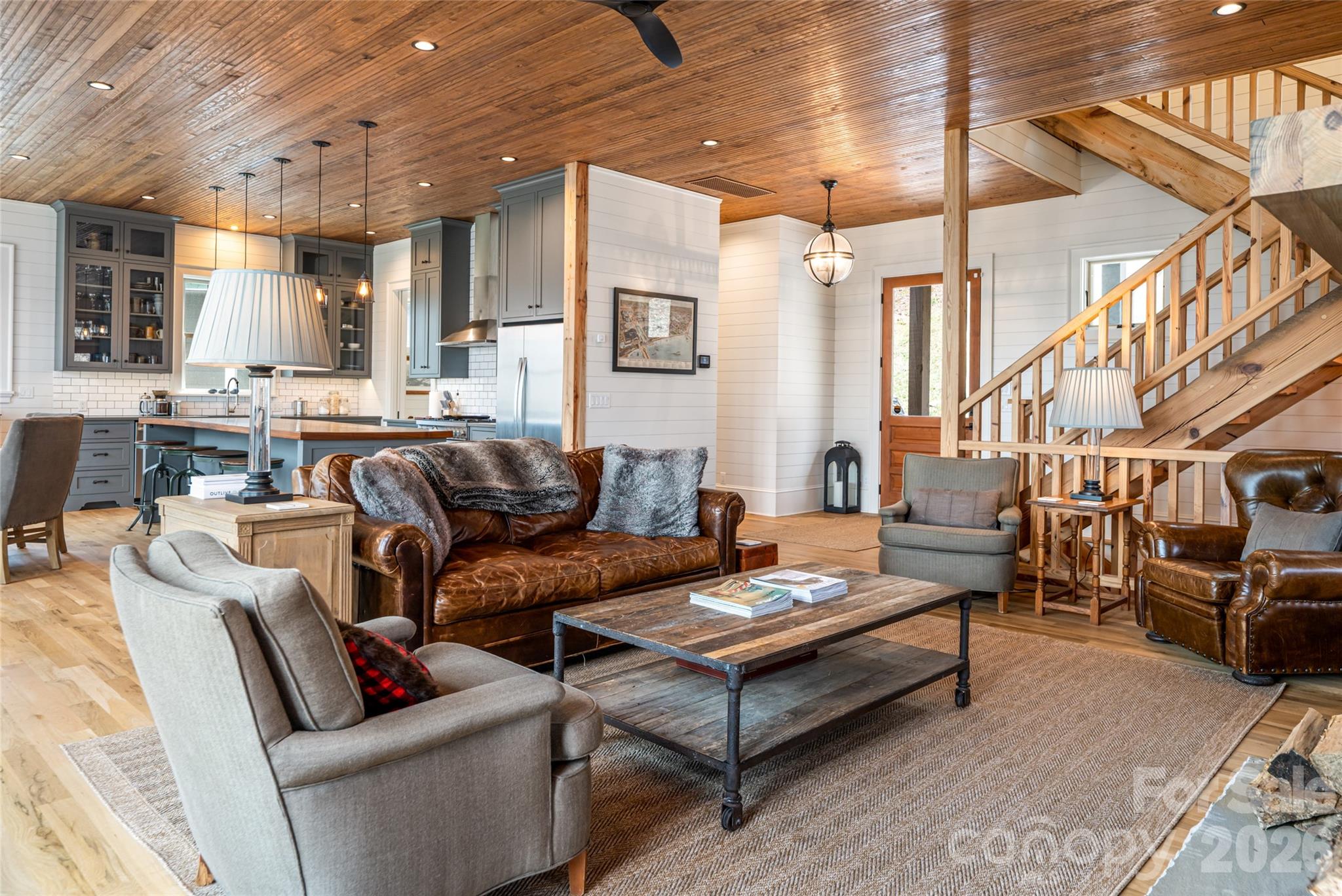 51 Summit Road — Swannanoa