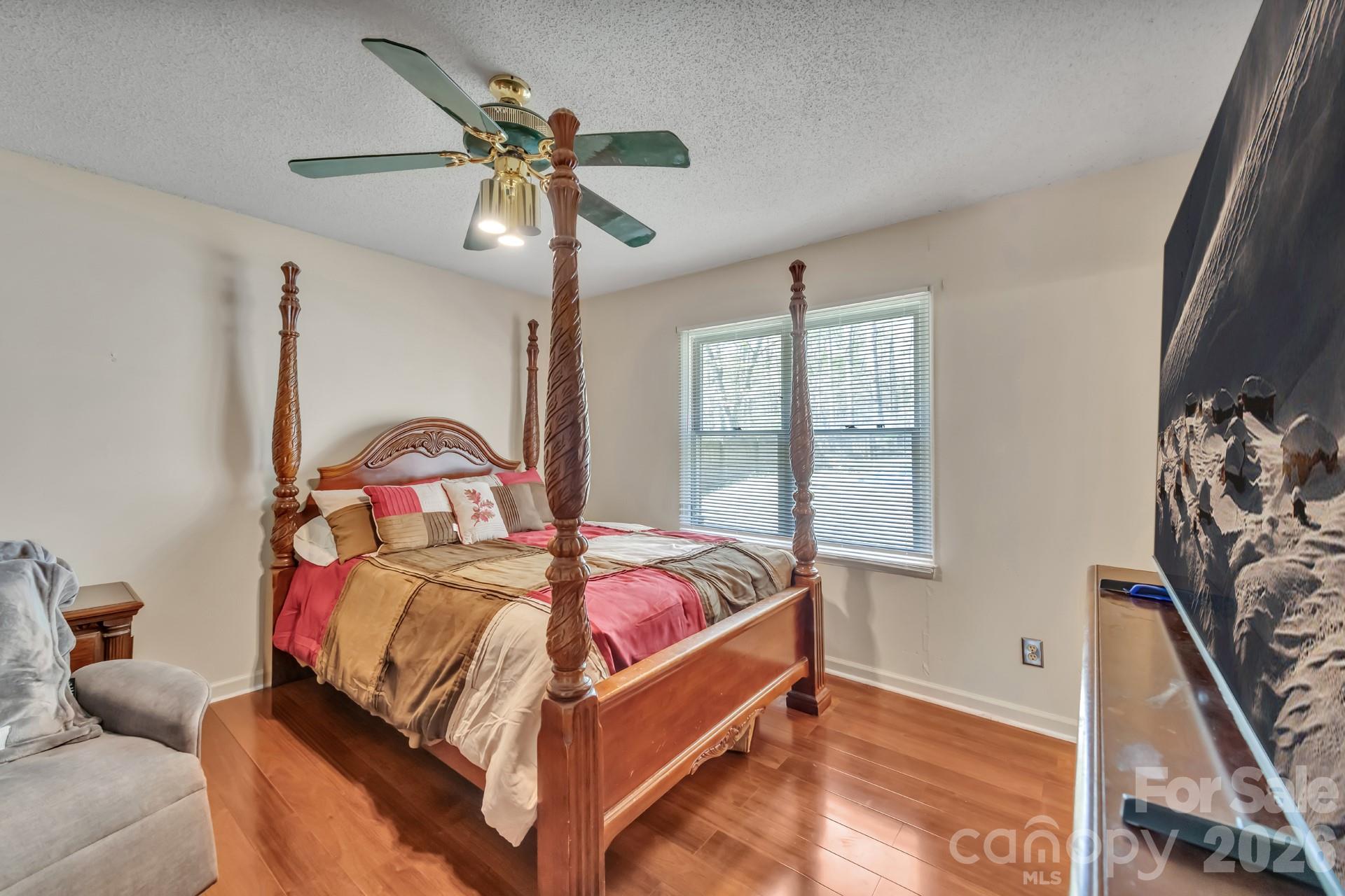 5528 Middleton Road — Durham