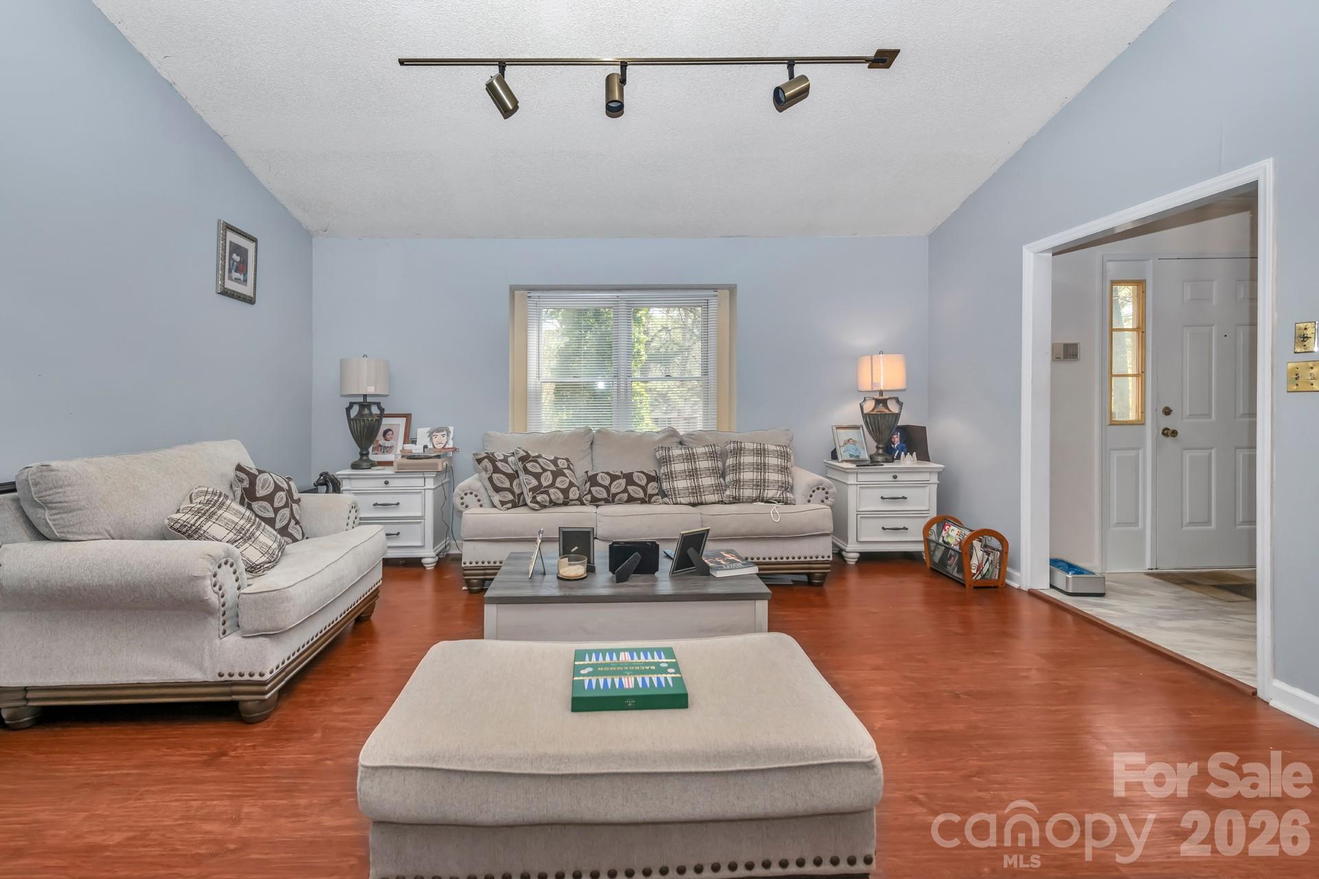 5528 Middleton Road — Durham