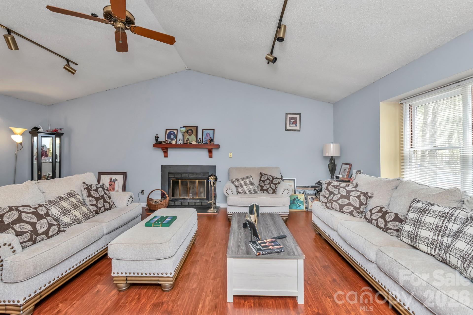 5528 Middleton Road — Durham
