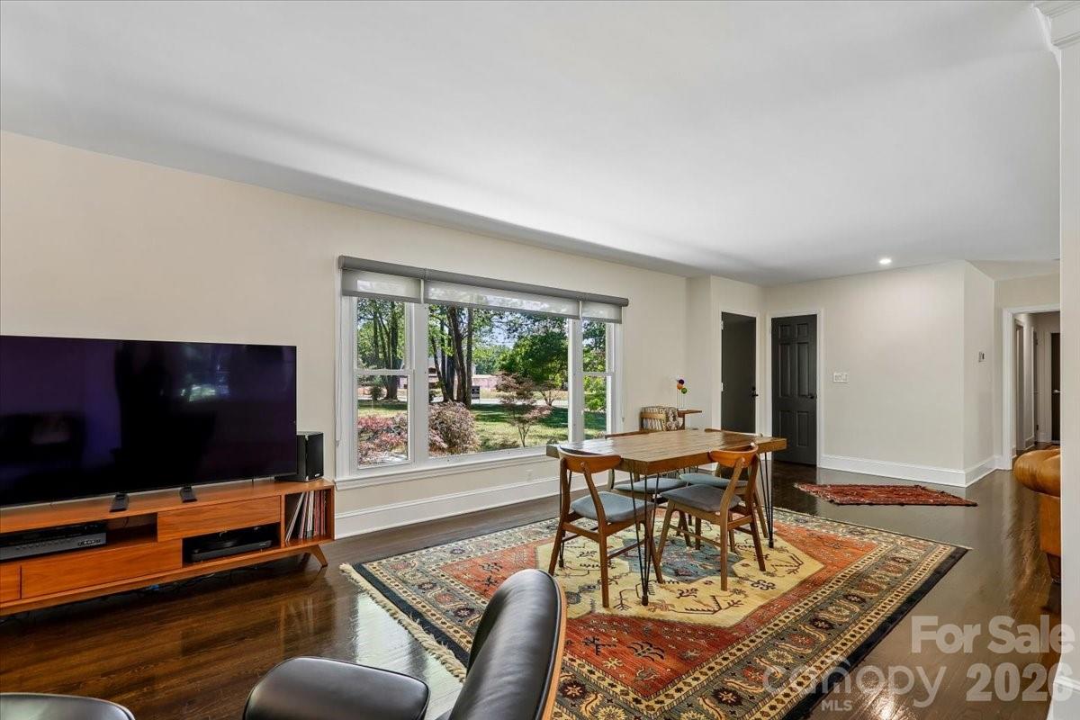4640 Town And Country Drive — Charlotte