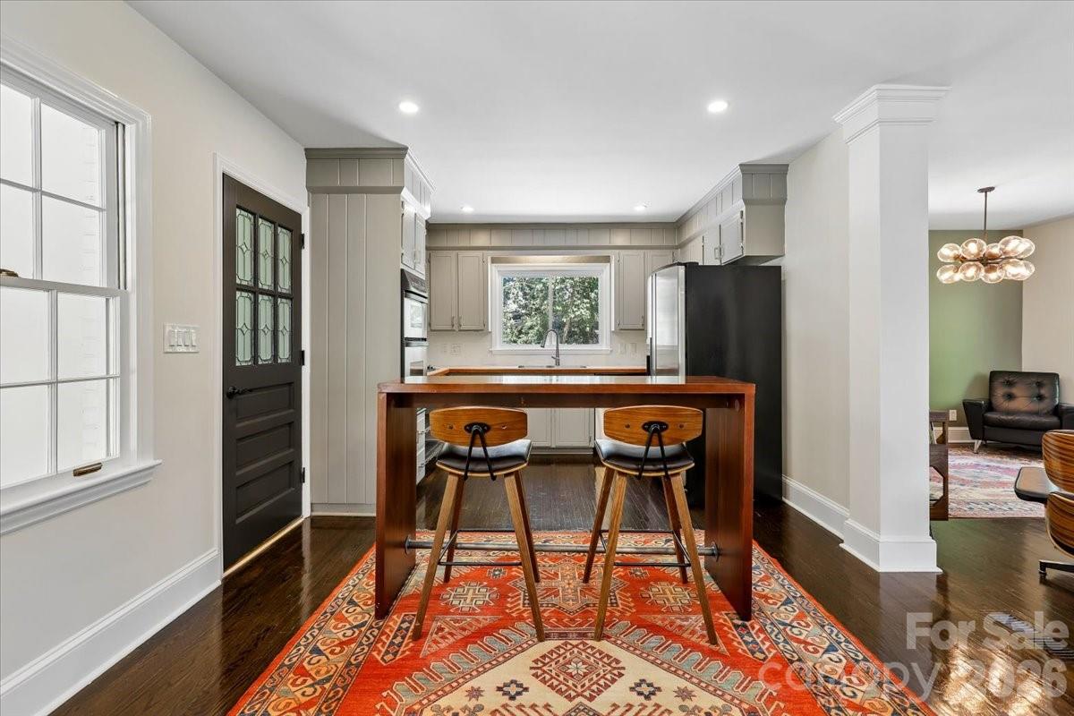 4640 Town And Country Drive — Charlotte
