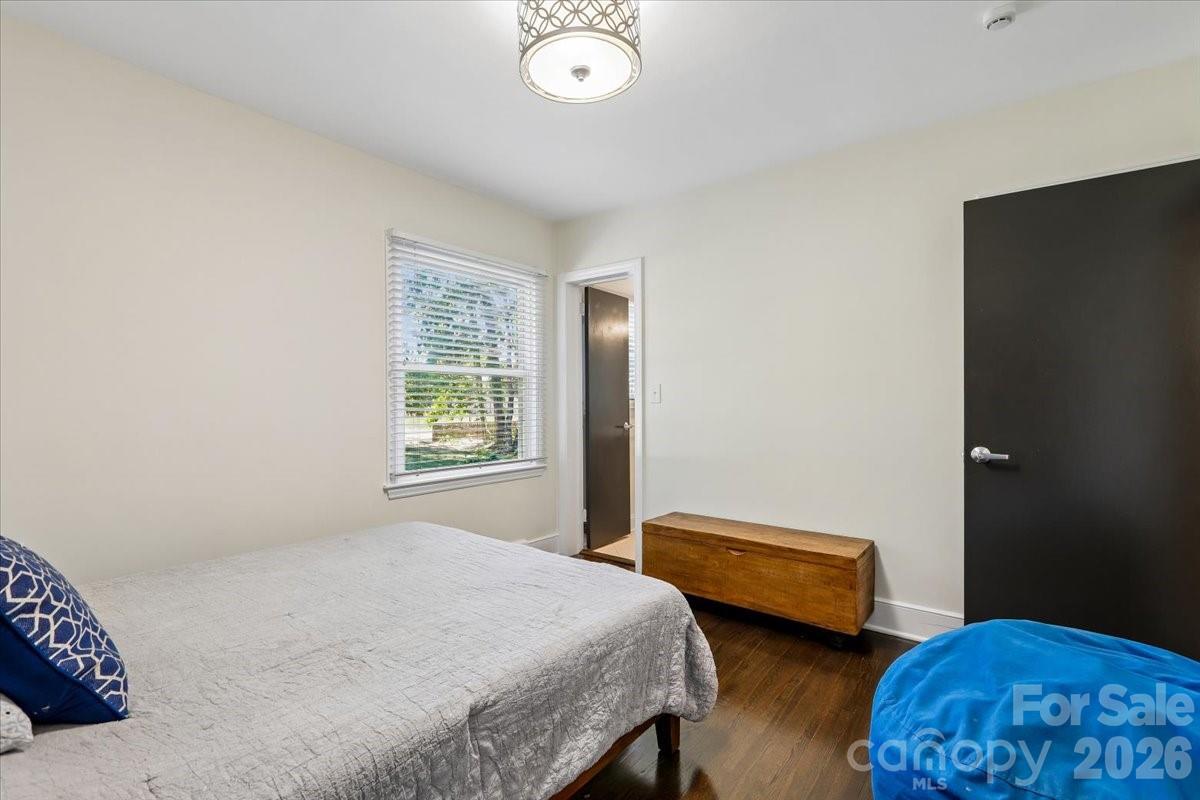 4640 Town And Country Drive — Charlotte