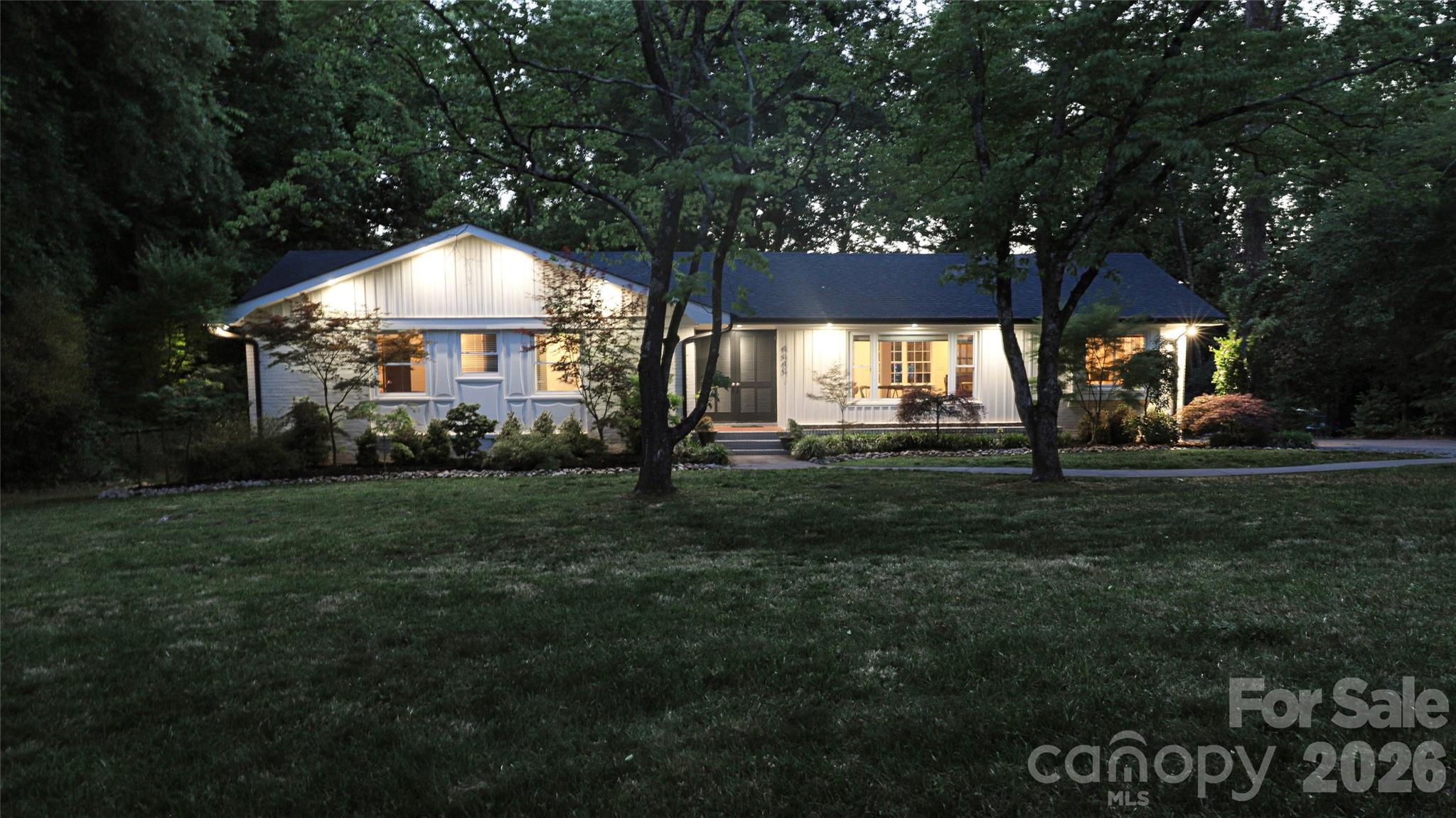 4640 Town And Country Drive — Charlotte