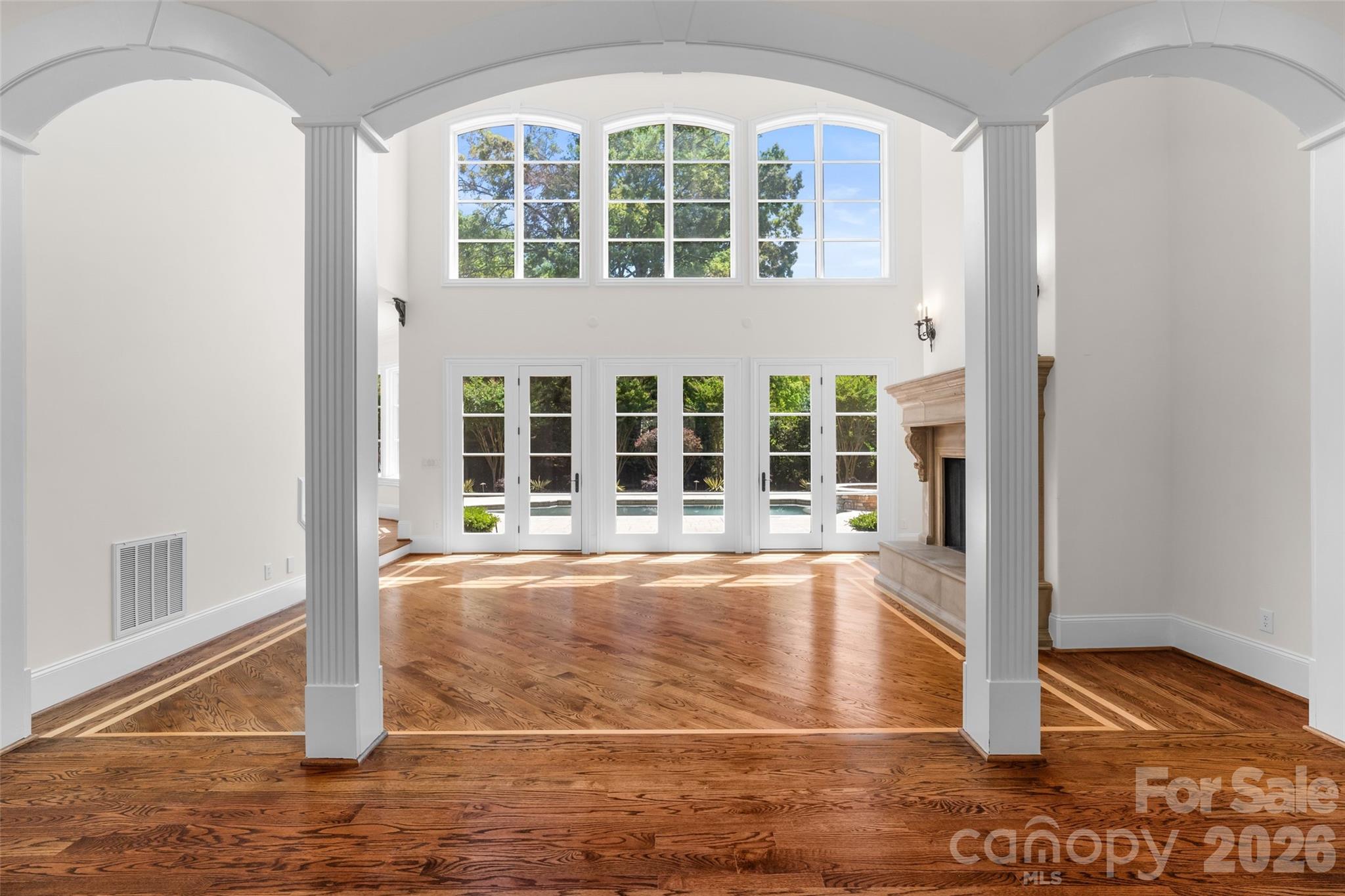 8600 Fairview Road — Charlotte