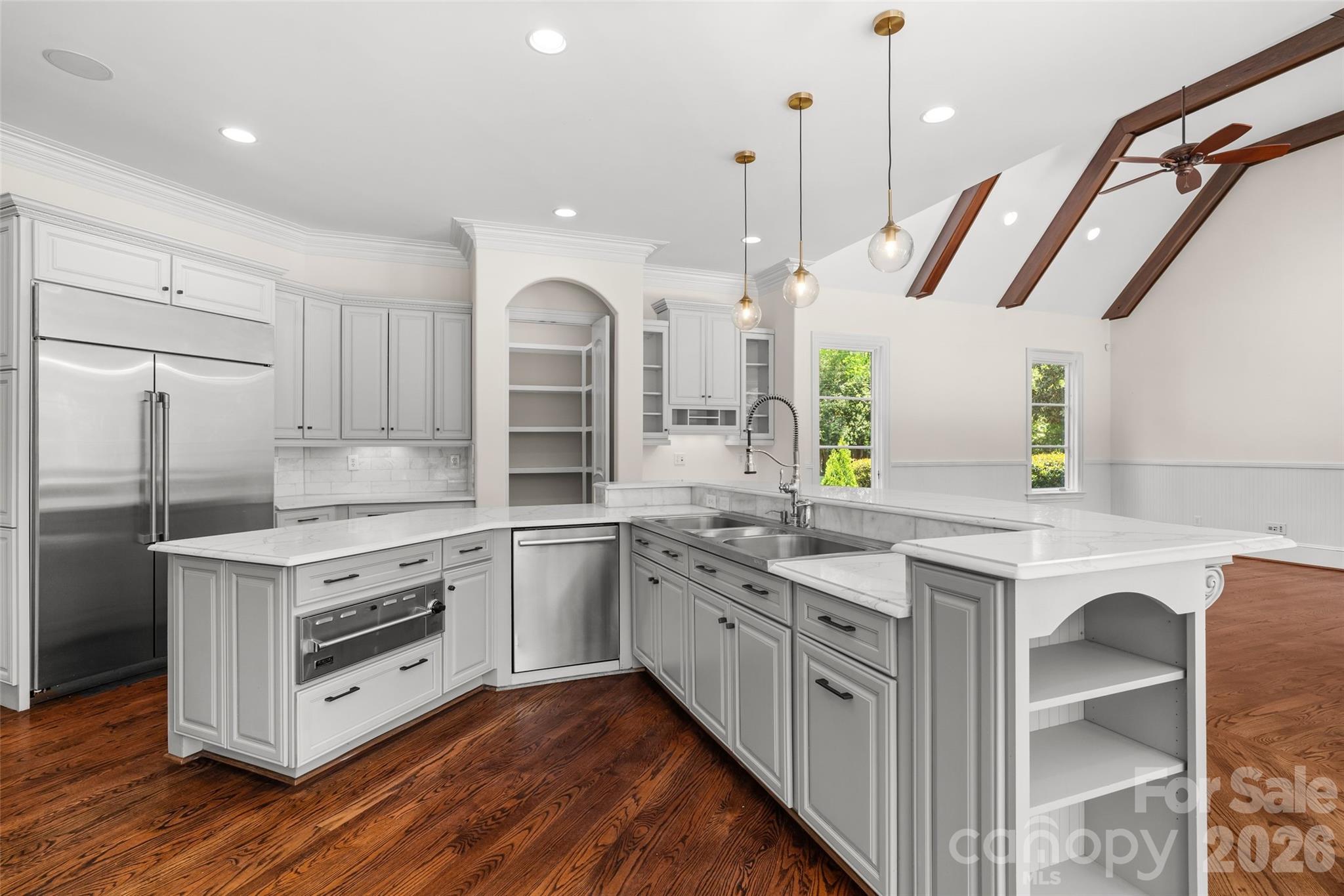 8600 Fairview Road — Charlotte
