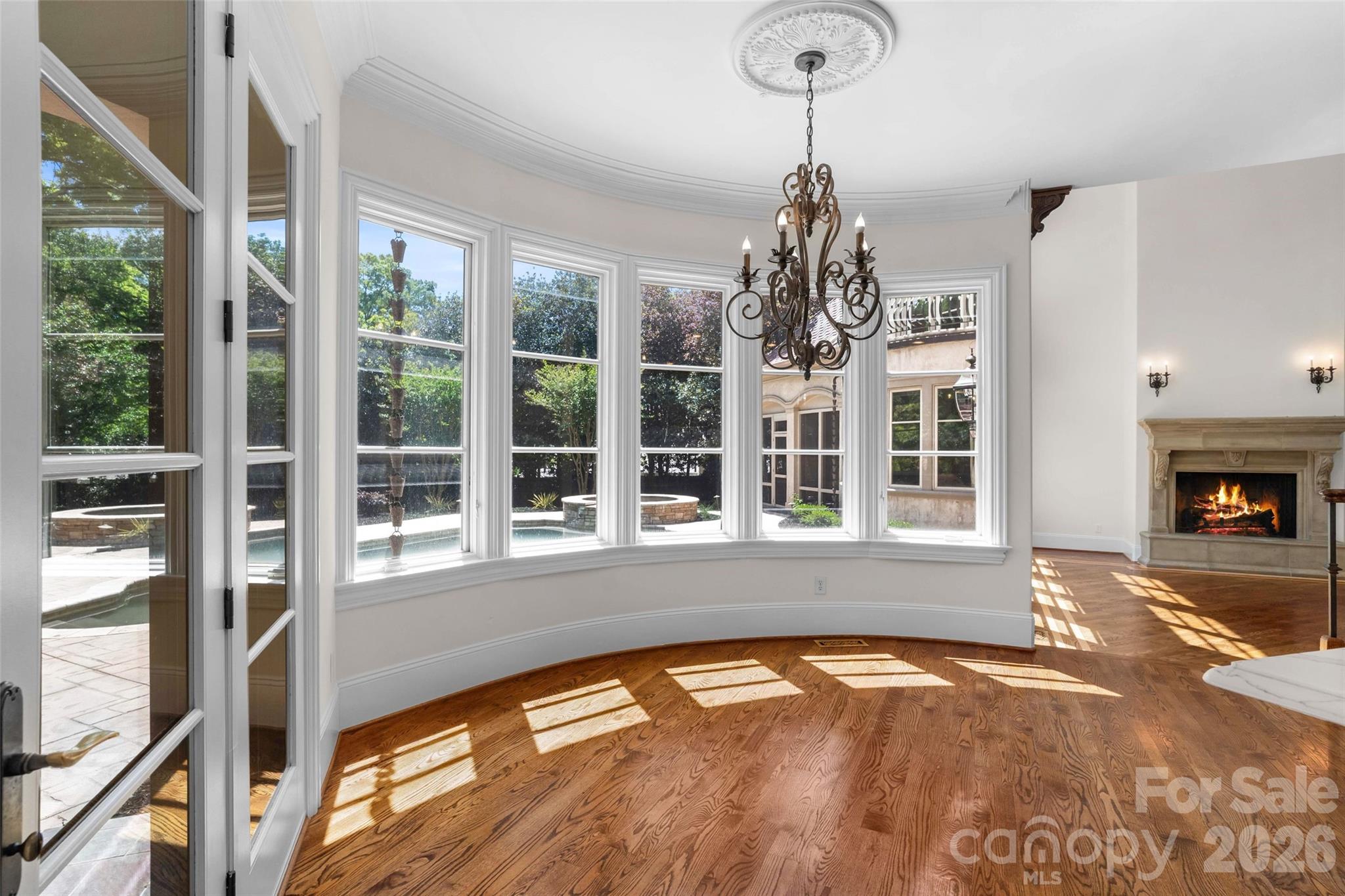 8600 Fairview Road — Charlotte