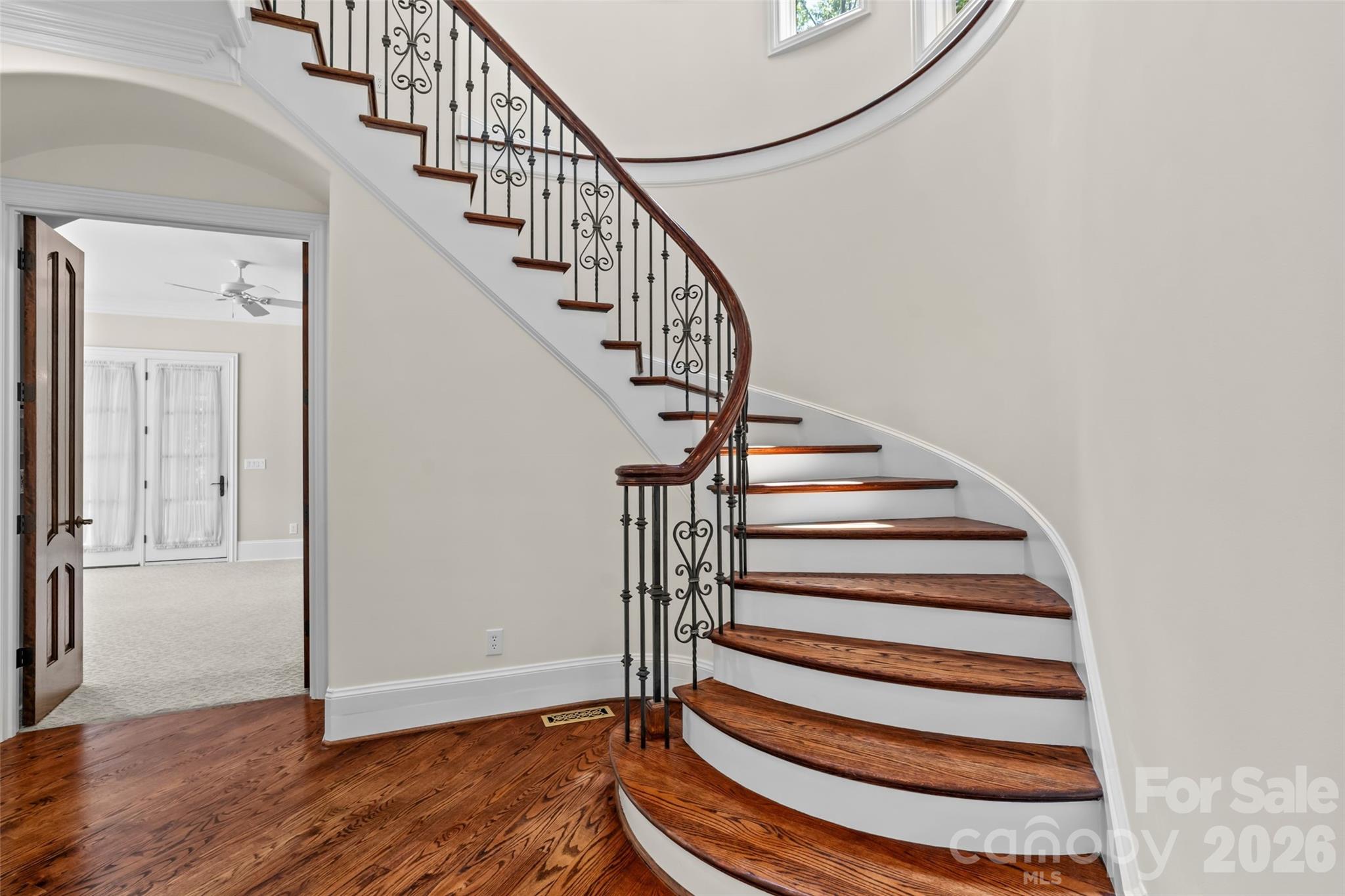 8600 Fairview Road — Charlotte