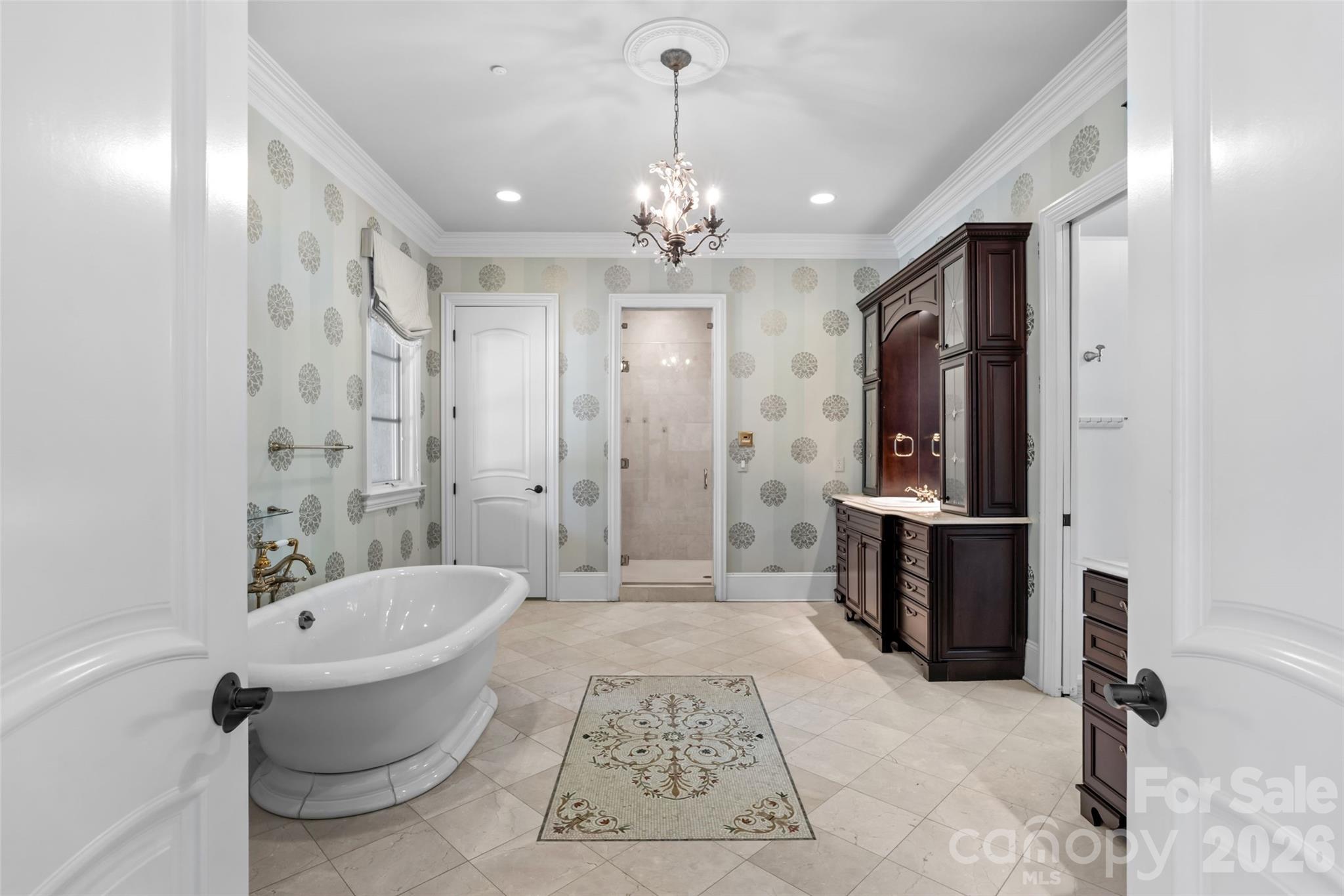 8600 Fairview Road — Charlotte